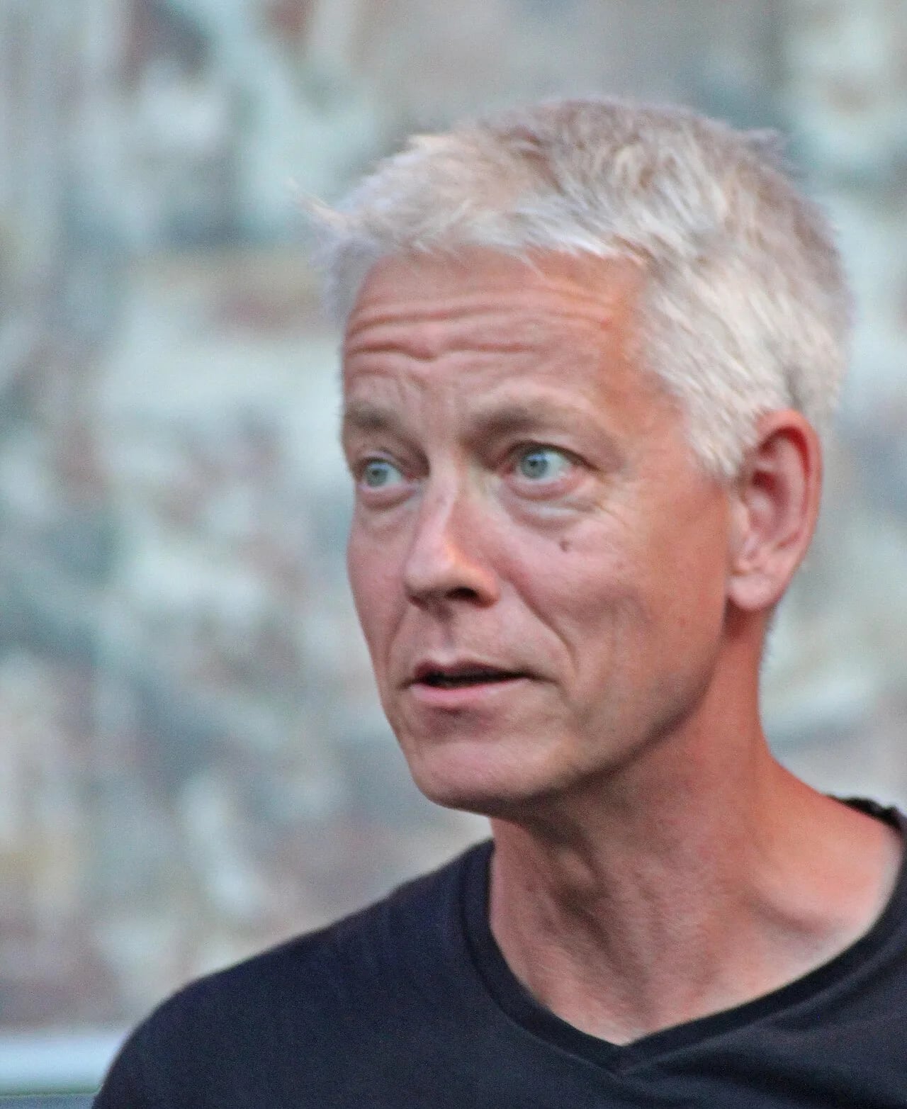 Porträt von Hans van Oosterhout (1965–2025) – Gedenkseite