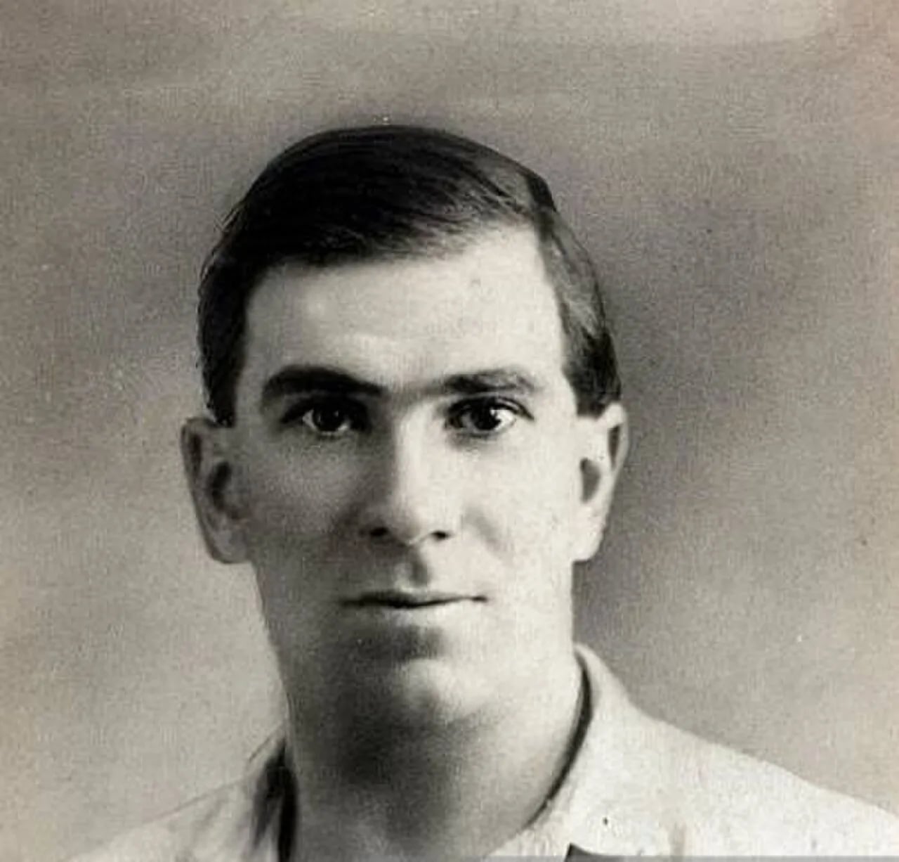 Porträt von Alex Hunter (1895–1984) – Gedenkseite