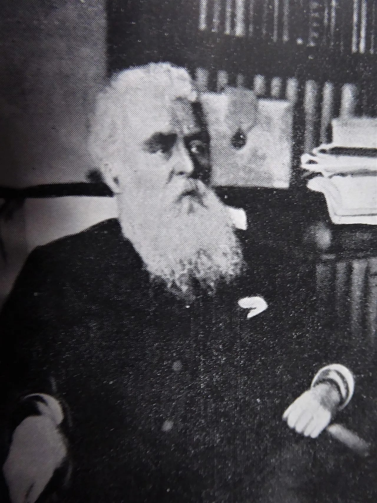 Portrait of Alexander Mackennal (1835–1904) – memorial page