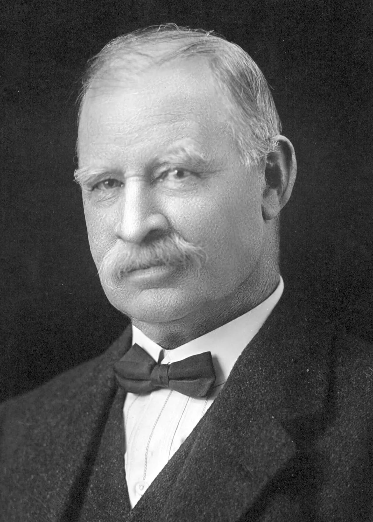 Porträt von Alexander Poynton (1853–1935) – Gedenkseite