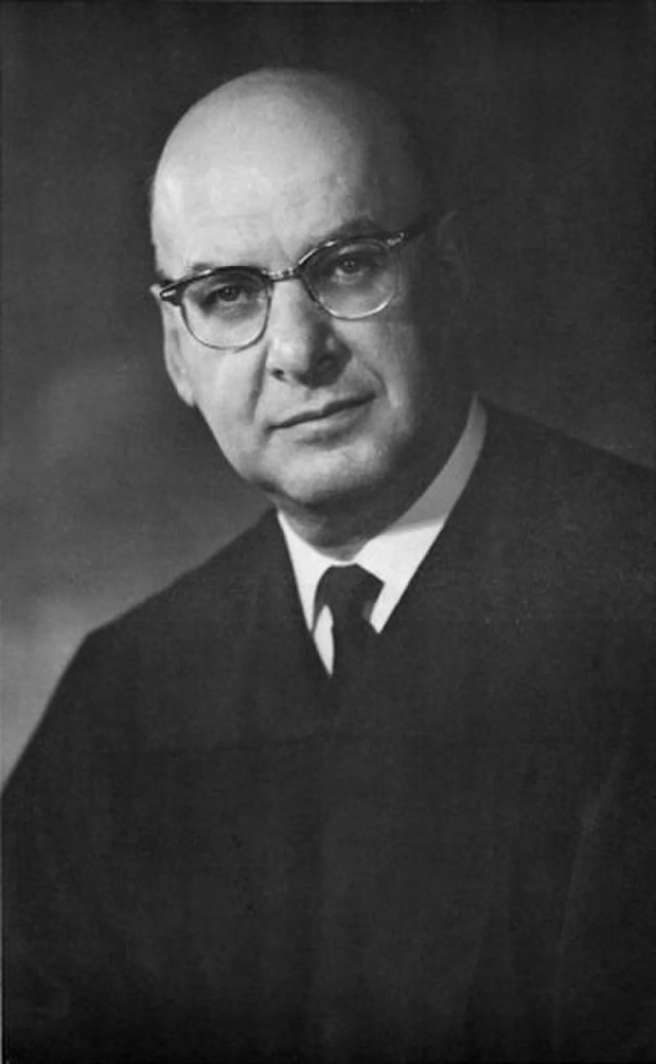 Portrait of Alfred Albert Arraj (1906–1992) – memorial page