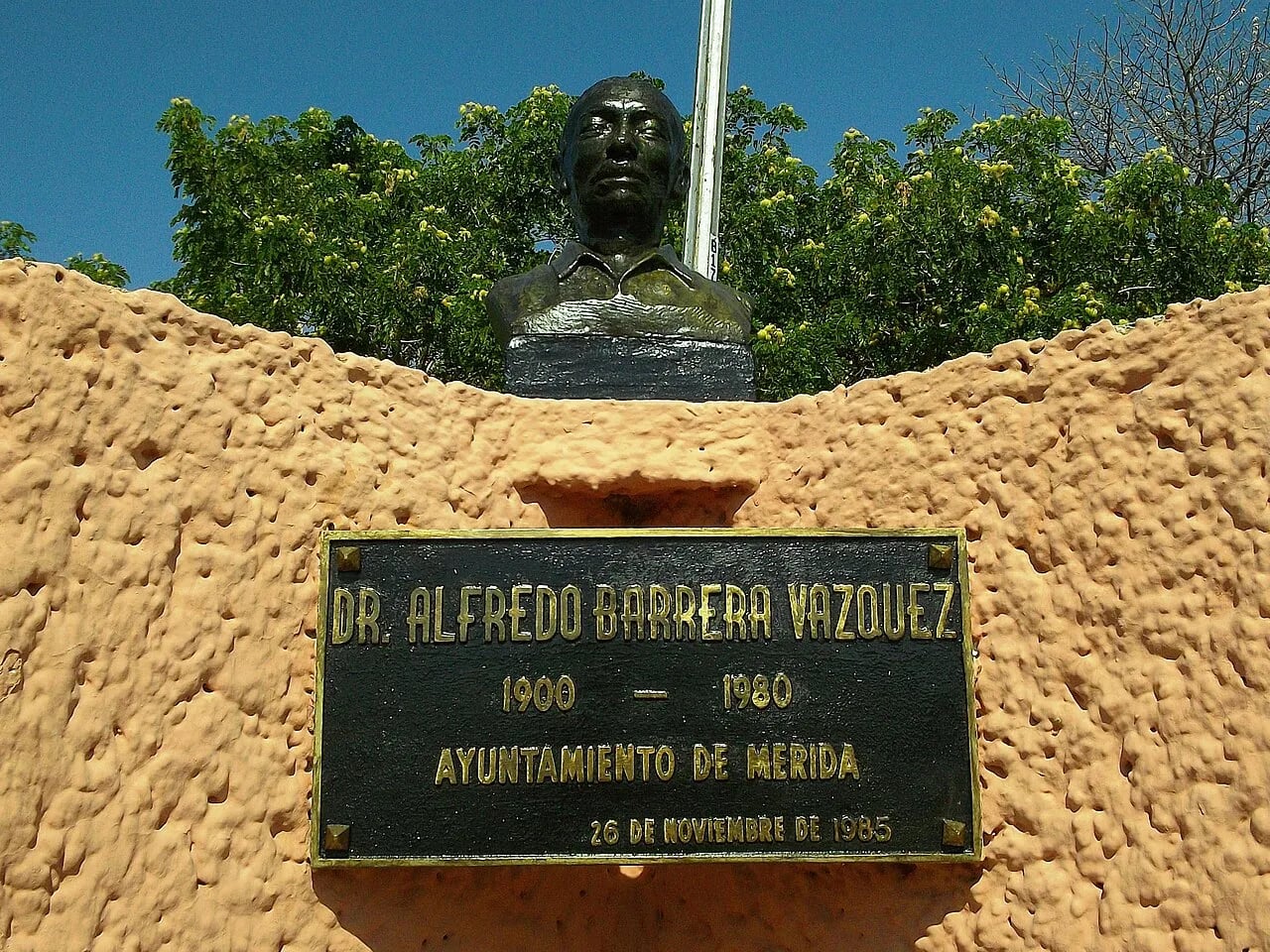 Portrait of Alfredo Barrera Vásquez (1900–1980) – memorial page