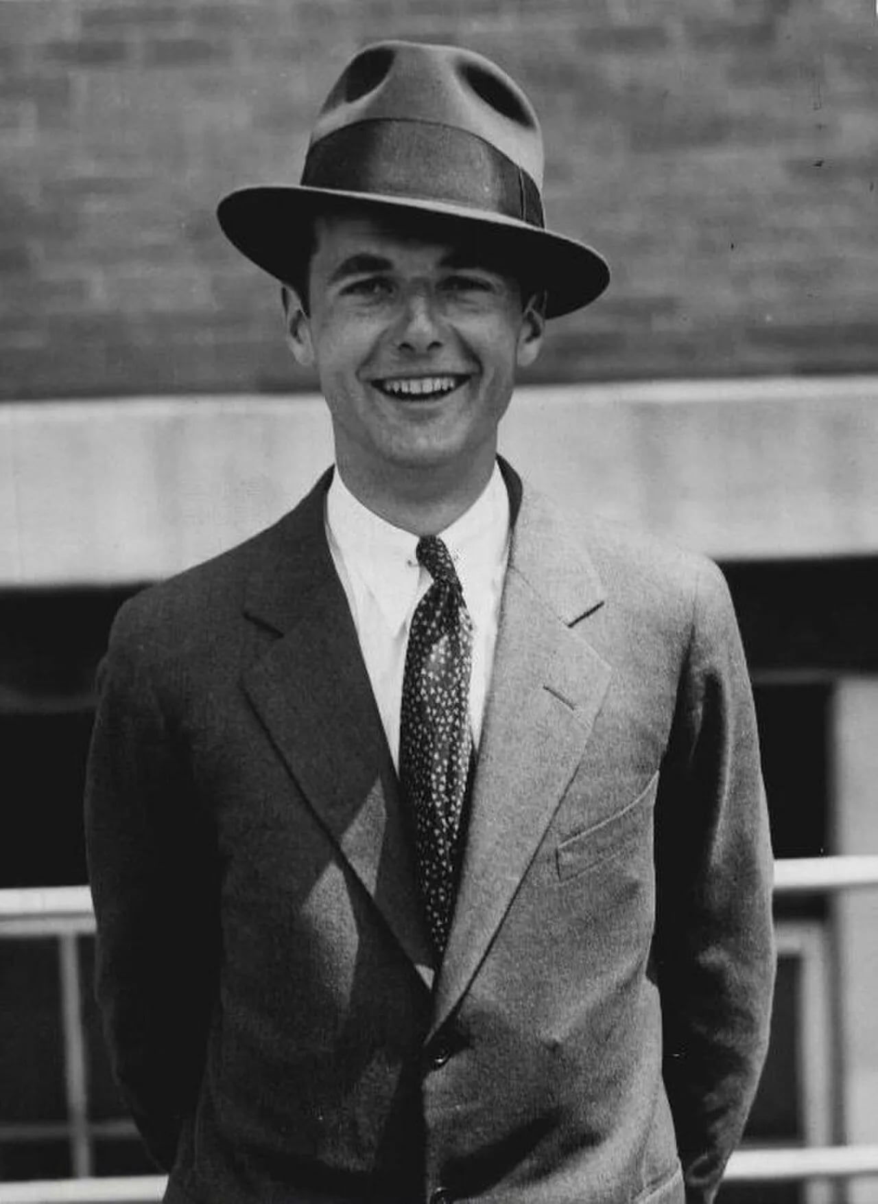 Portrait of Allan Hoover (1907–1993) – memorial page