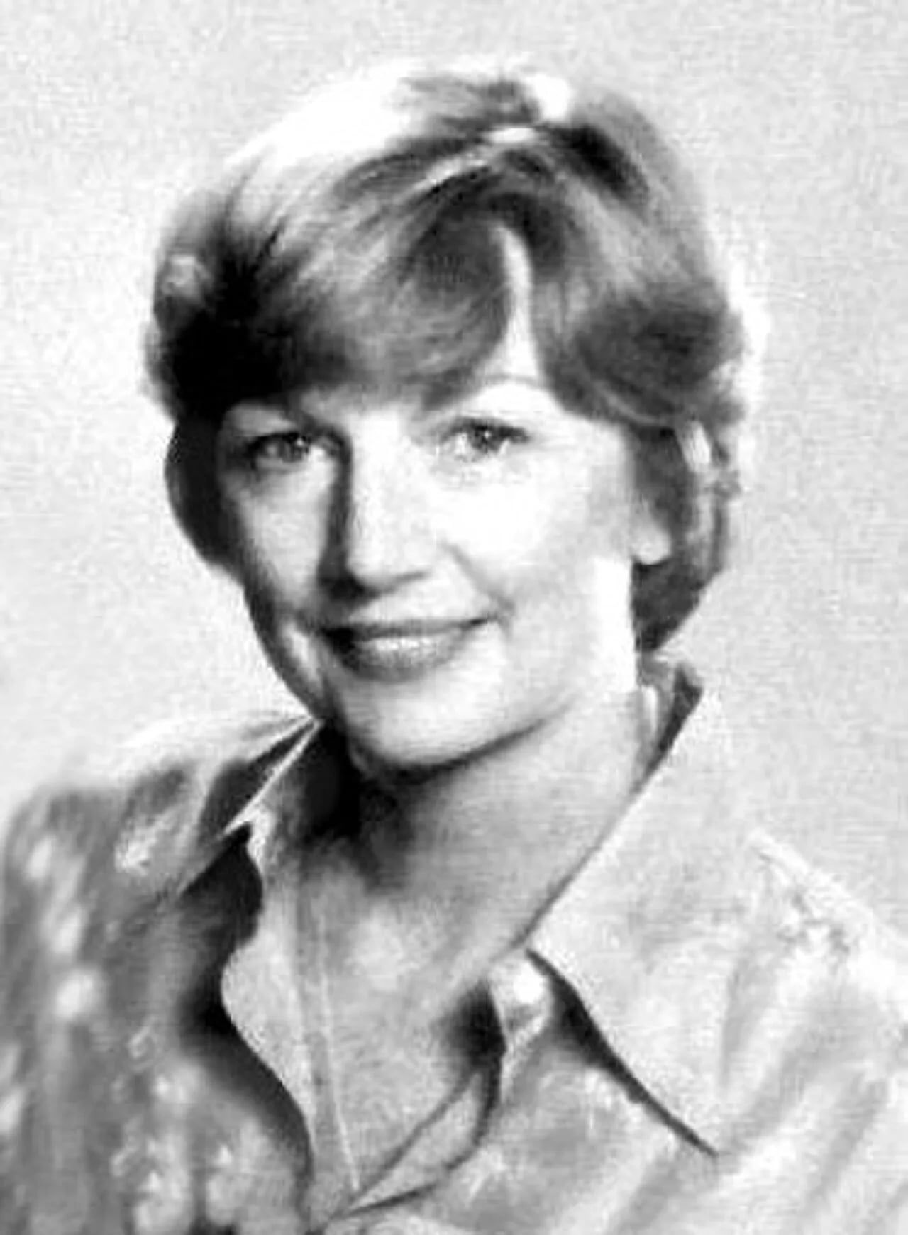 Portrait of Allyn Ann McLerie (1926–2018) – memorial page