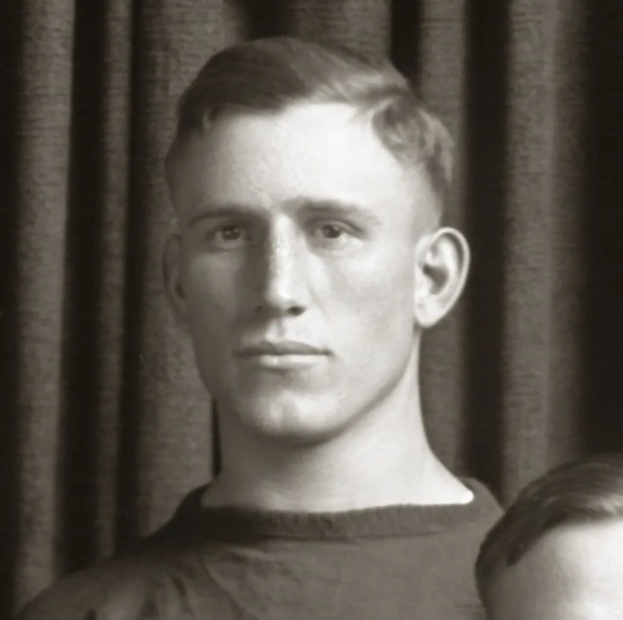 Portrait of Alvin Loucks (1895–1973) – memorial page