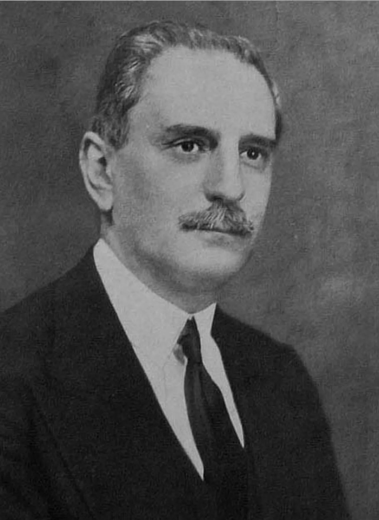Porträt von Adrián Beccar Varela (1880–1929) – Gedenkseite