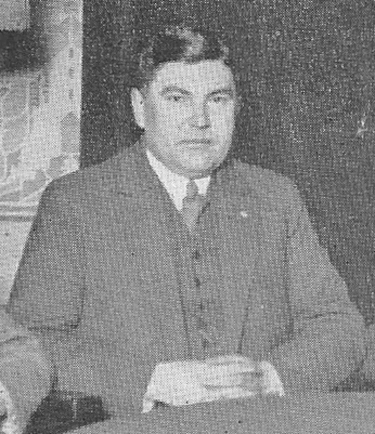 Portrait of Arnoud Sengers (1887–1970) – memorial page