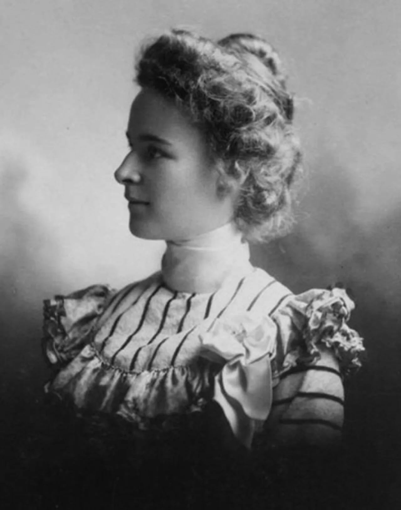 Portrait of Amy Elizabeth du Pont (1880–1962) – memorial page