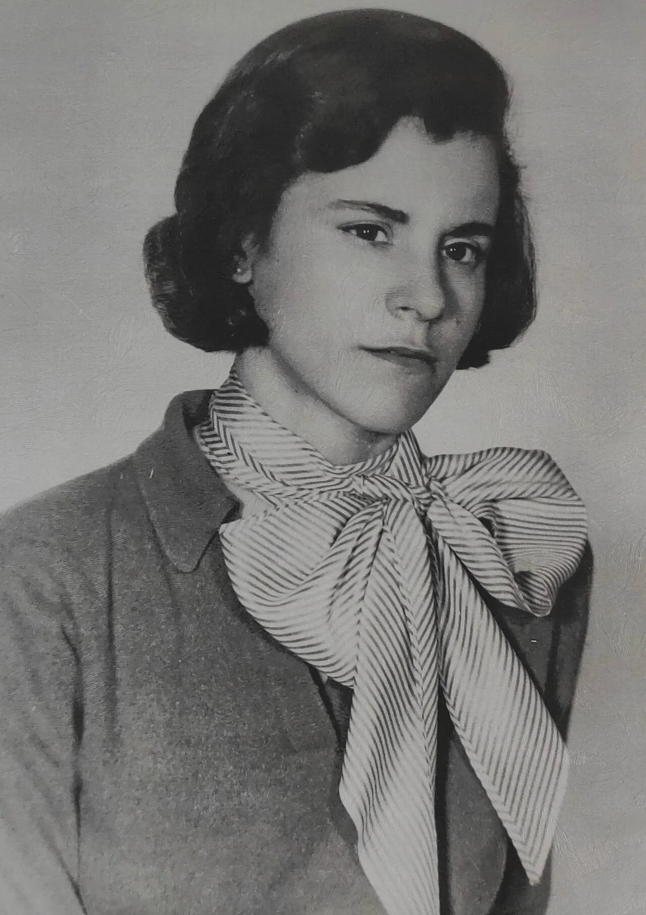 Portrait of Aurora Correa (1930–2008) – memorial page