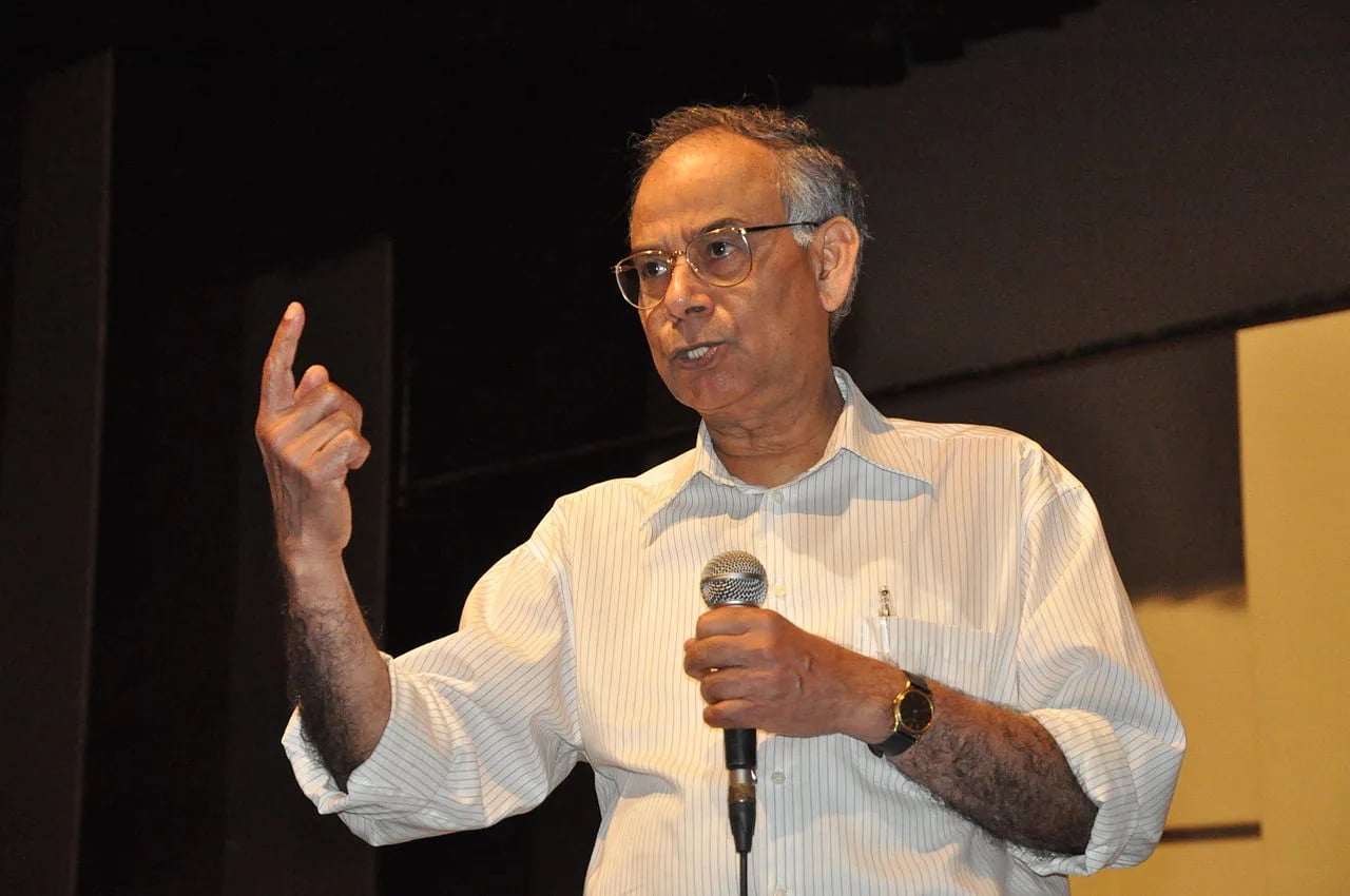Porträt von Ananda Mohan Chakrabarty (1938–2020) – Gedenkseite