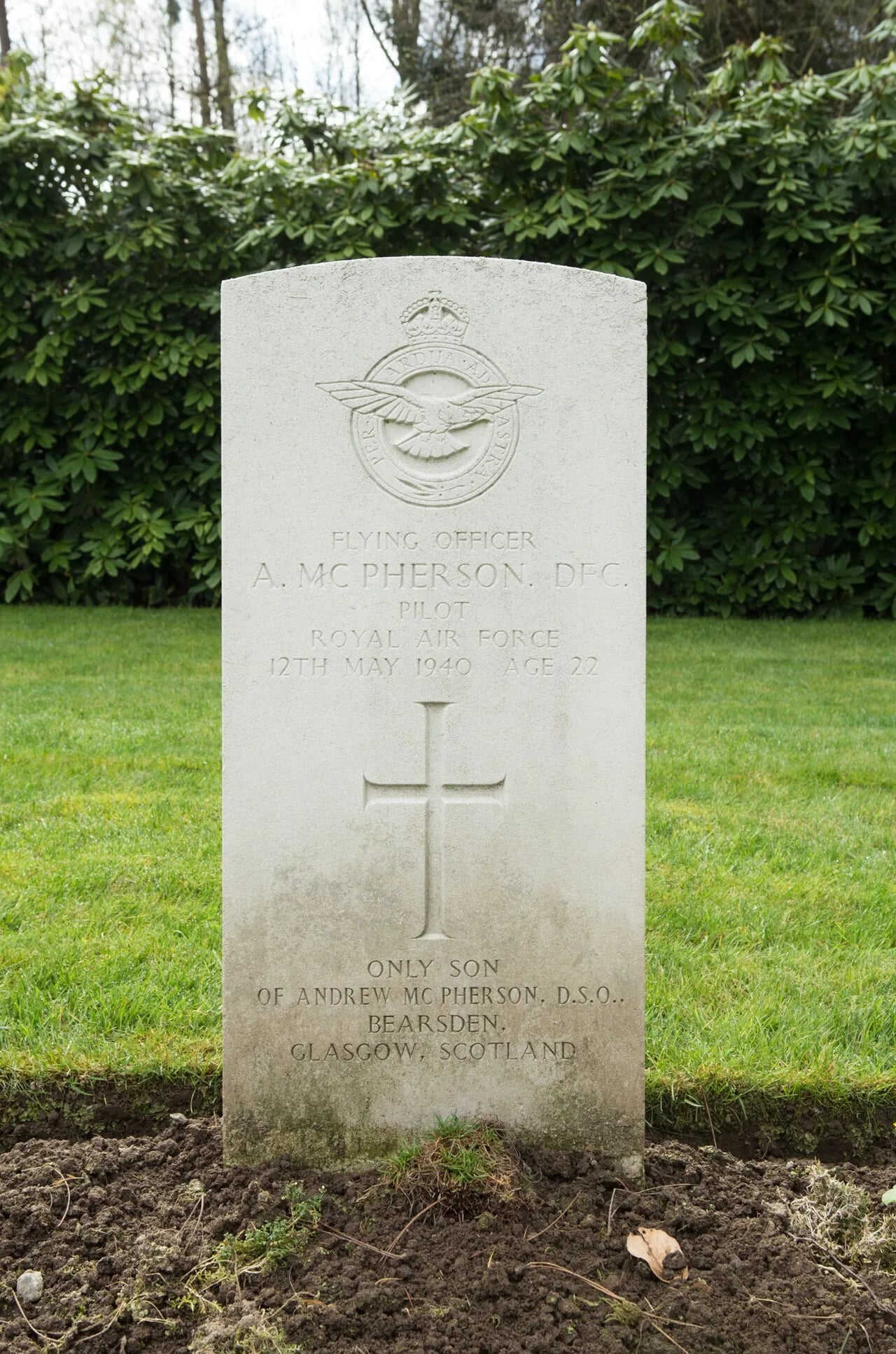 Portrait of Andrew McPherson (1918–1940) – memorial page