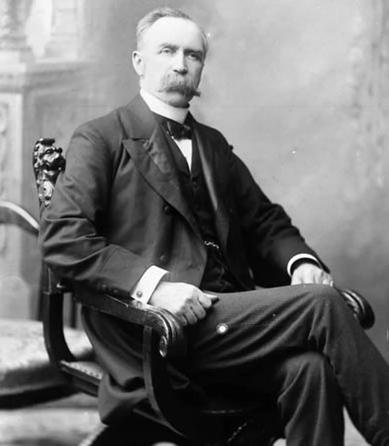 Porträt von Angus MacLennan (1844–1908) – Gedenkseite