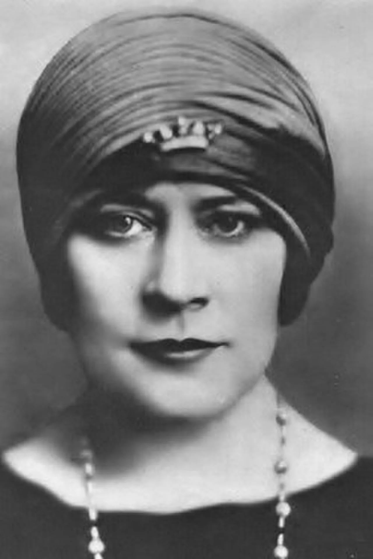 Porträt von Anne Nichols (1891–1966) – Gedenkseite