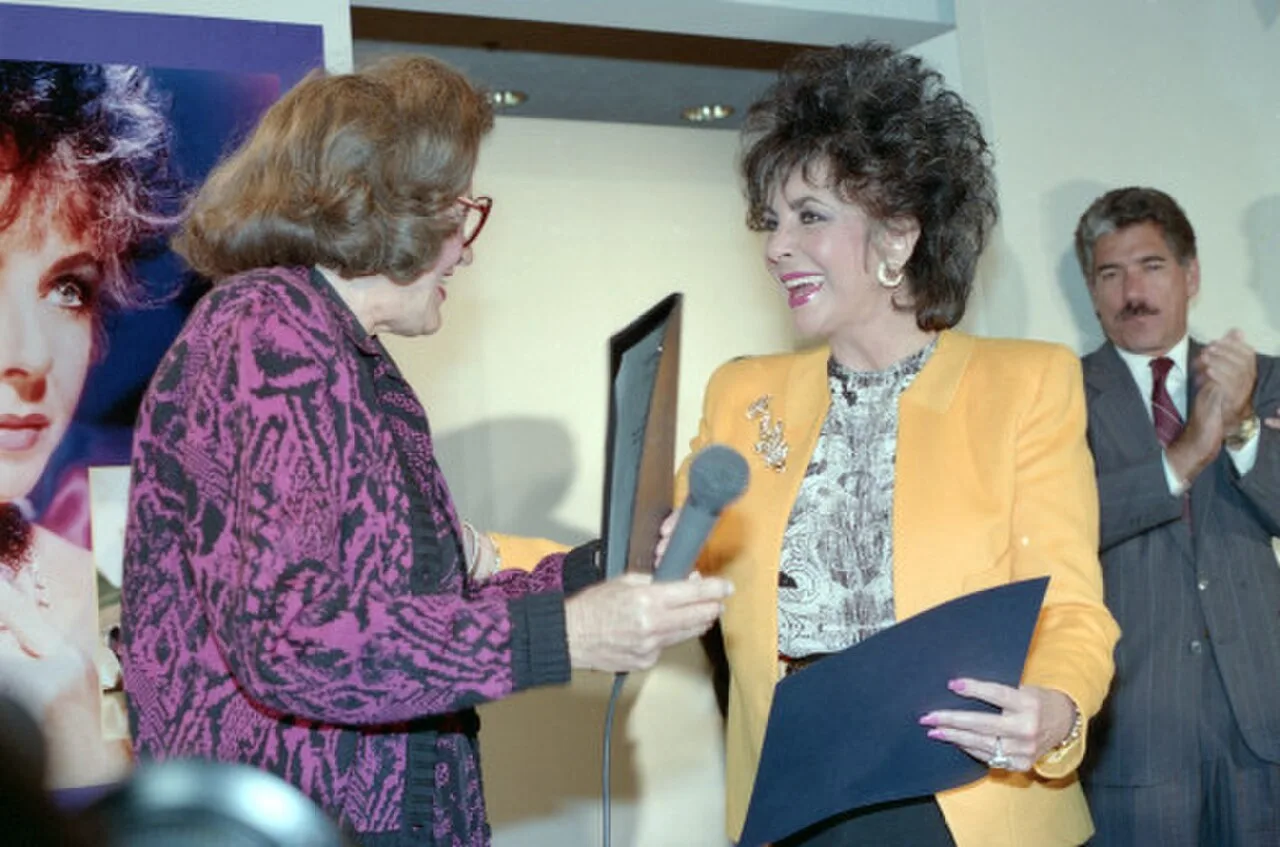 Porträt von Annette Strauss (1924–1998) – Gedenkseite