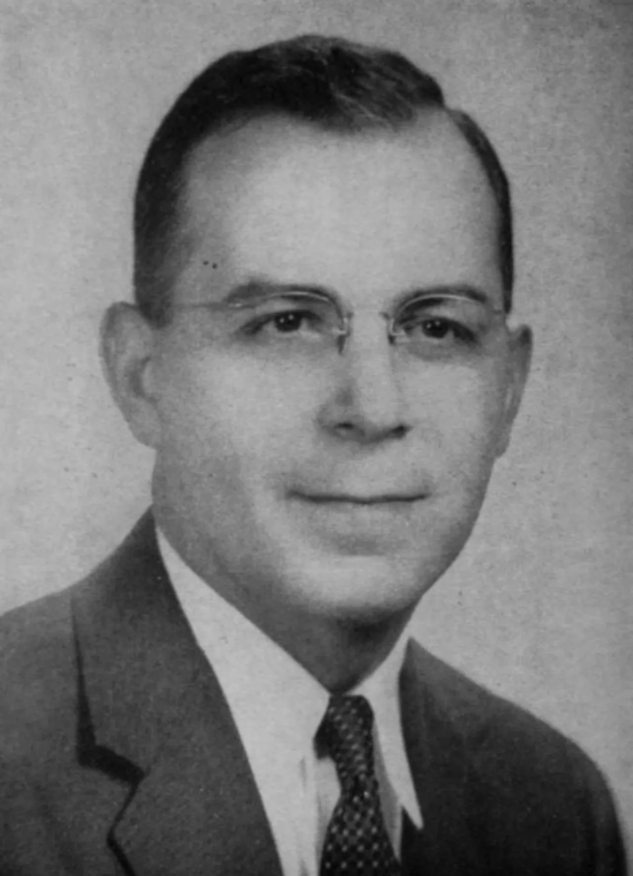 Porträt von Anthony J. Armentano (1916–1987) – Gedenkseite