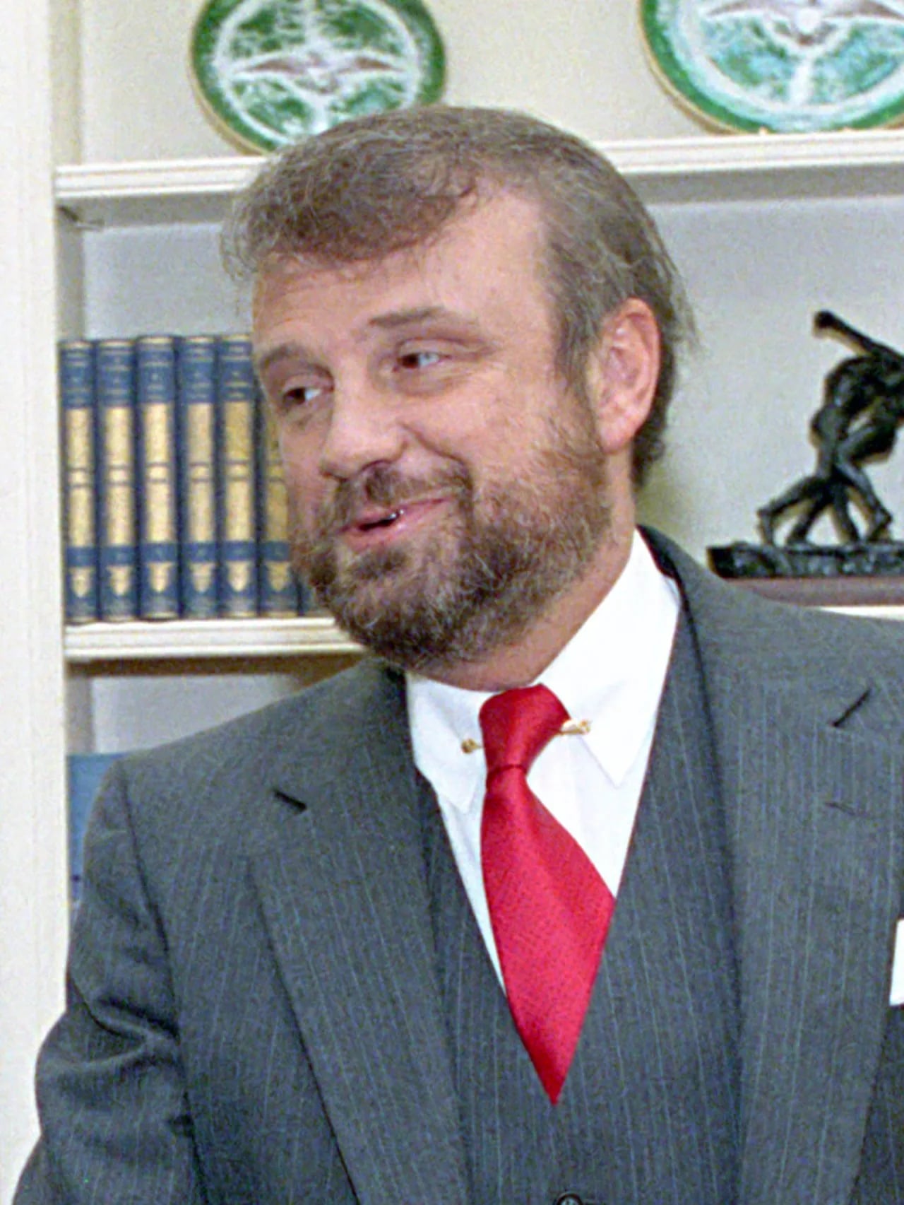 Porträt von Anthony R. Dolan (1948–2025) – Gedenkseite