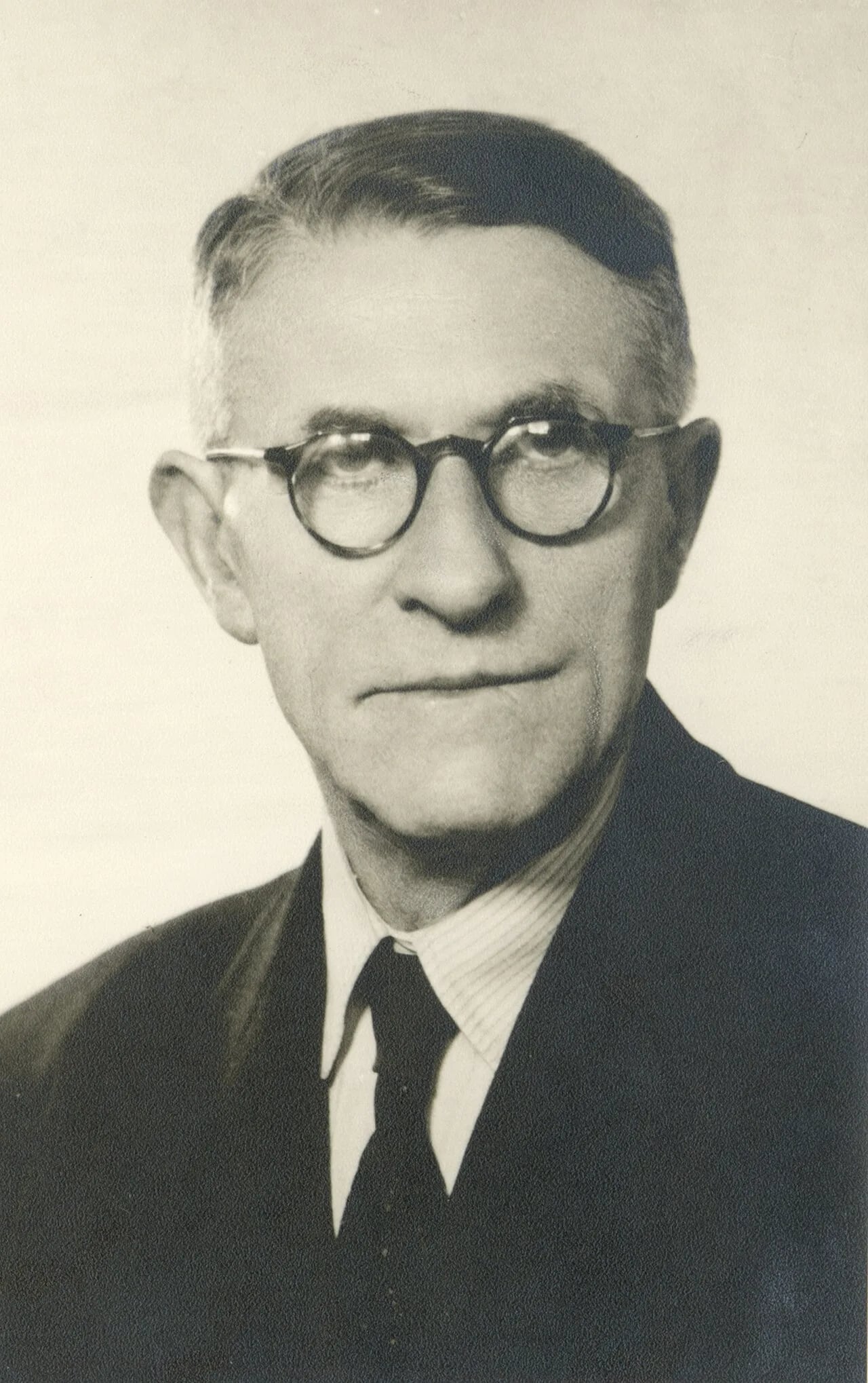 Porträt von Anton Djupvik (1881–1951) – Gedenkseite