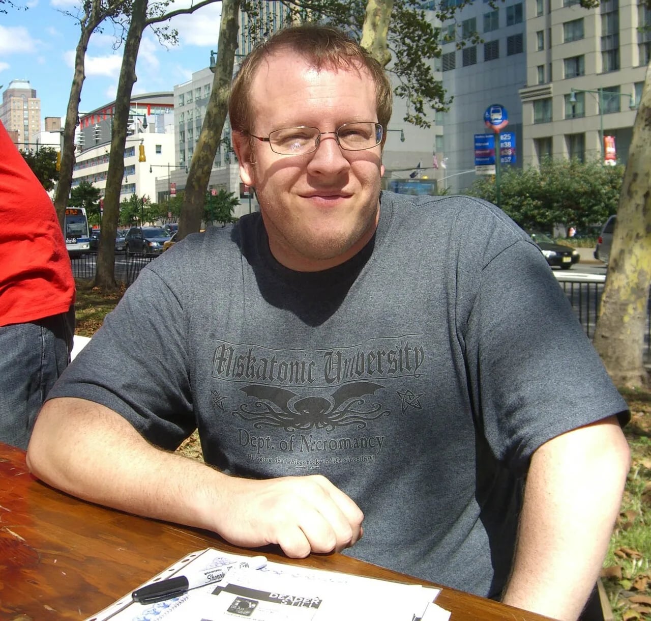 Portrait of Anton Strout (1970–2020) – memorial page