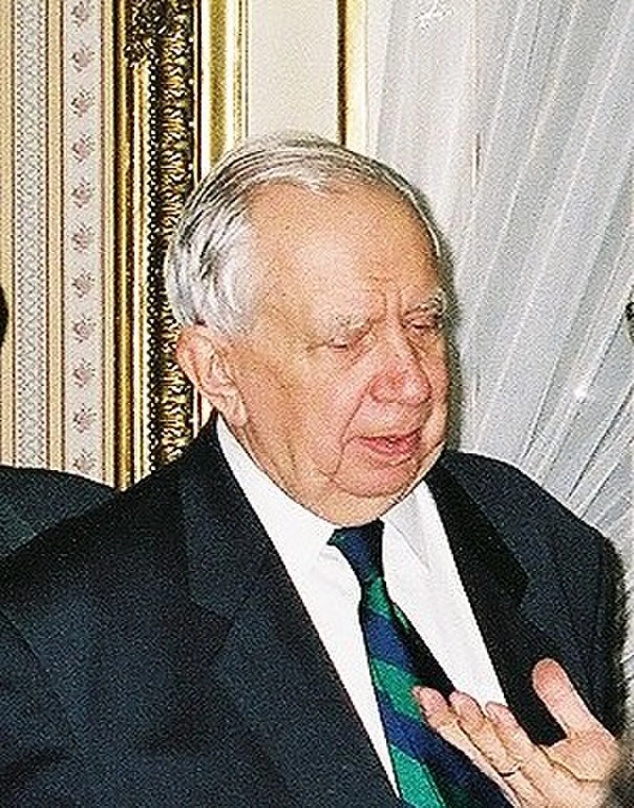 Porträt von Antoni Kukliński (1927–2015) – Gedenkseite