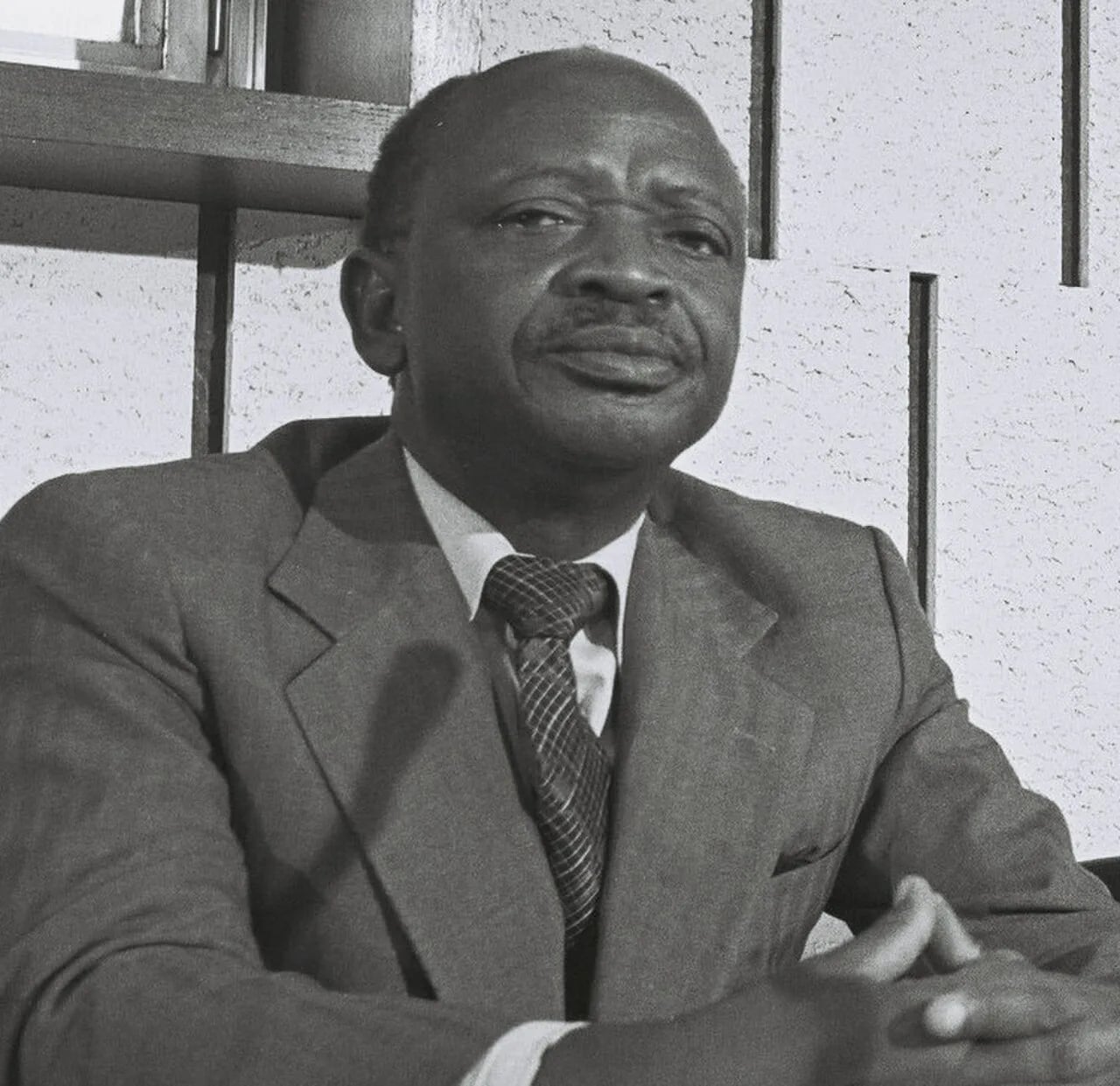 Portrait of Archibald Mogwe (1921–2021) – memorial page