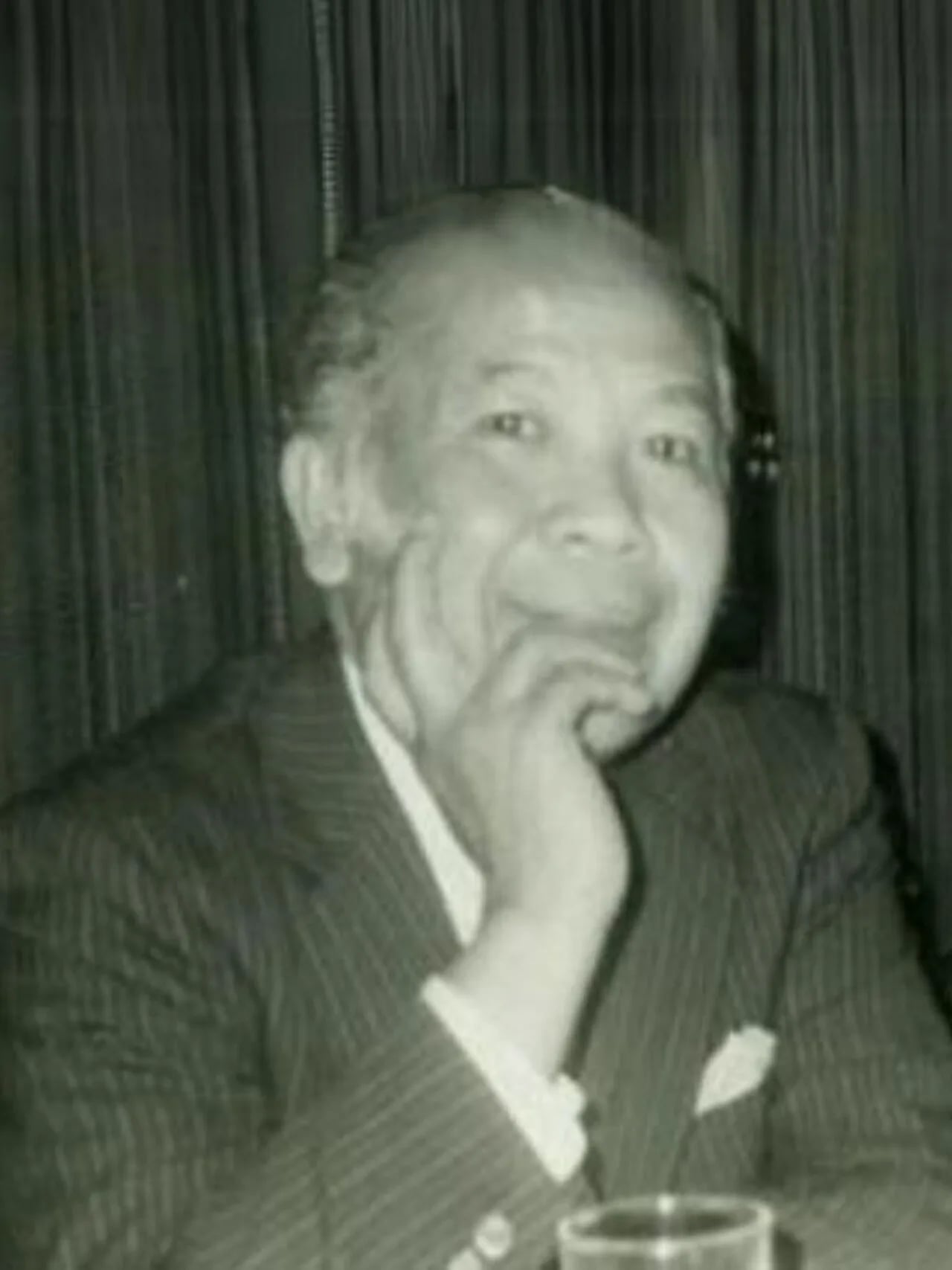 Portrait of Arifin Bey (1925–2010) – memorial page