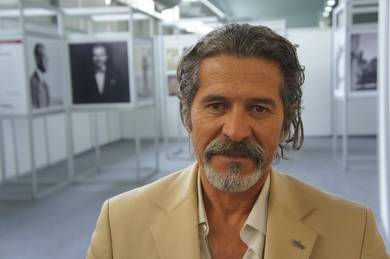 Portrait of Arjen Arî (1956–2012) – memorial page