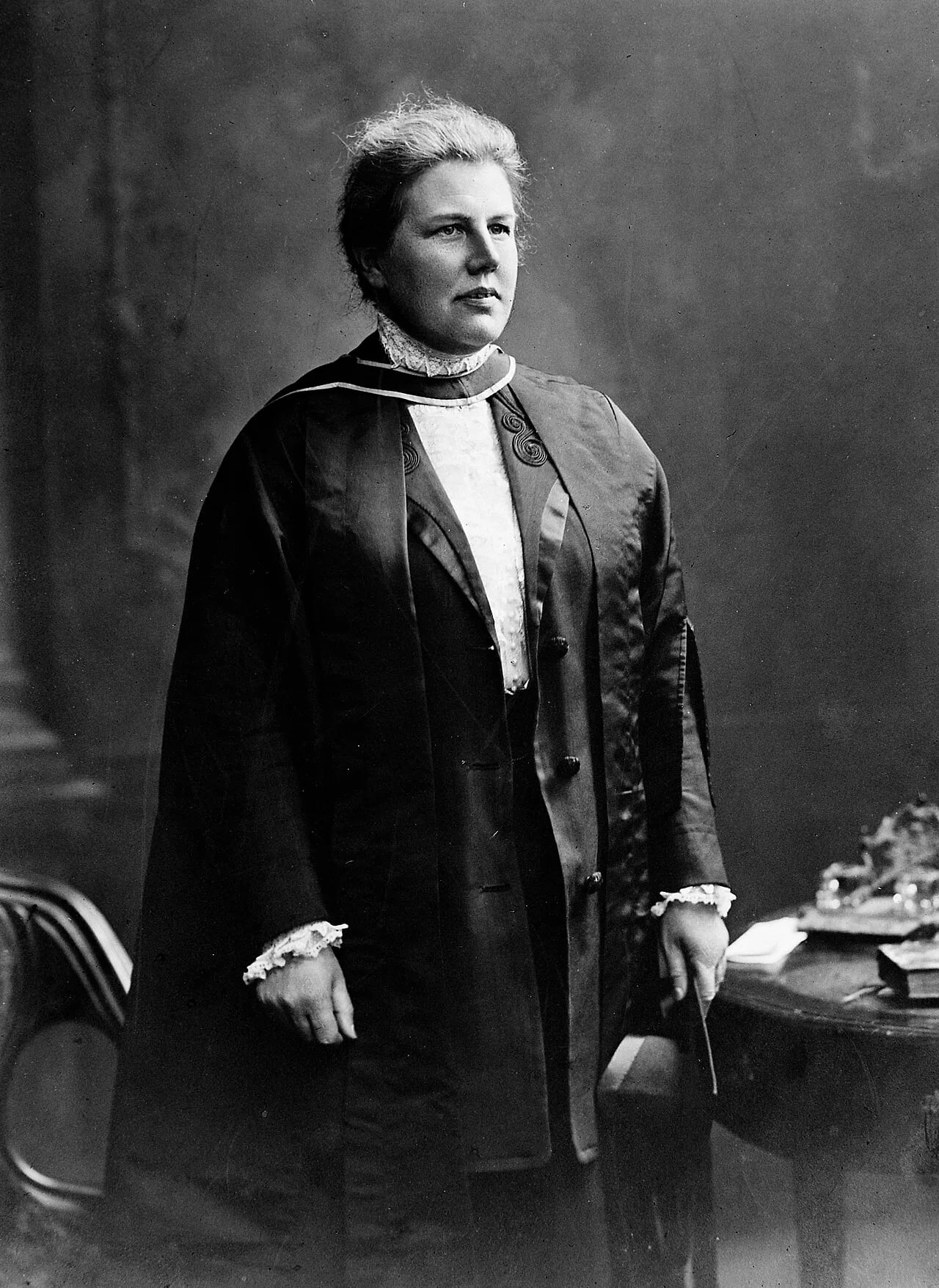 Porträt von Louisa Aldrich-Blake (1865–1925) – Gedenkseite