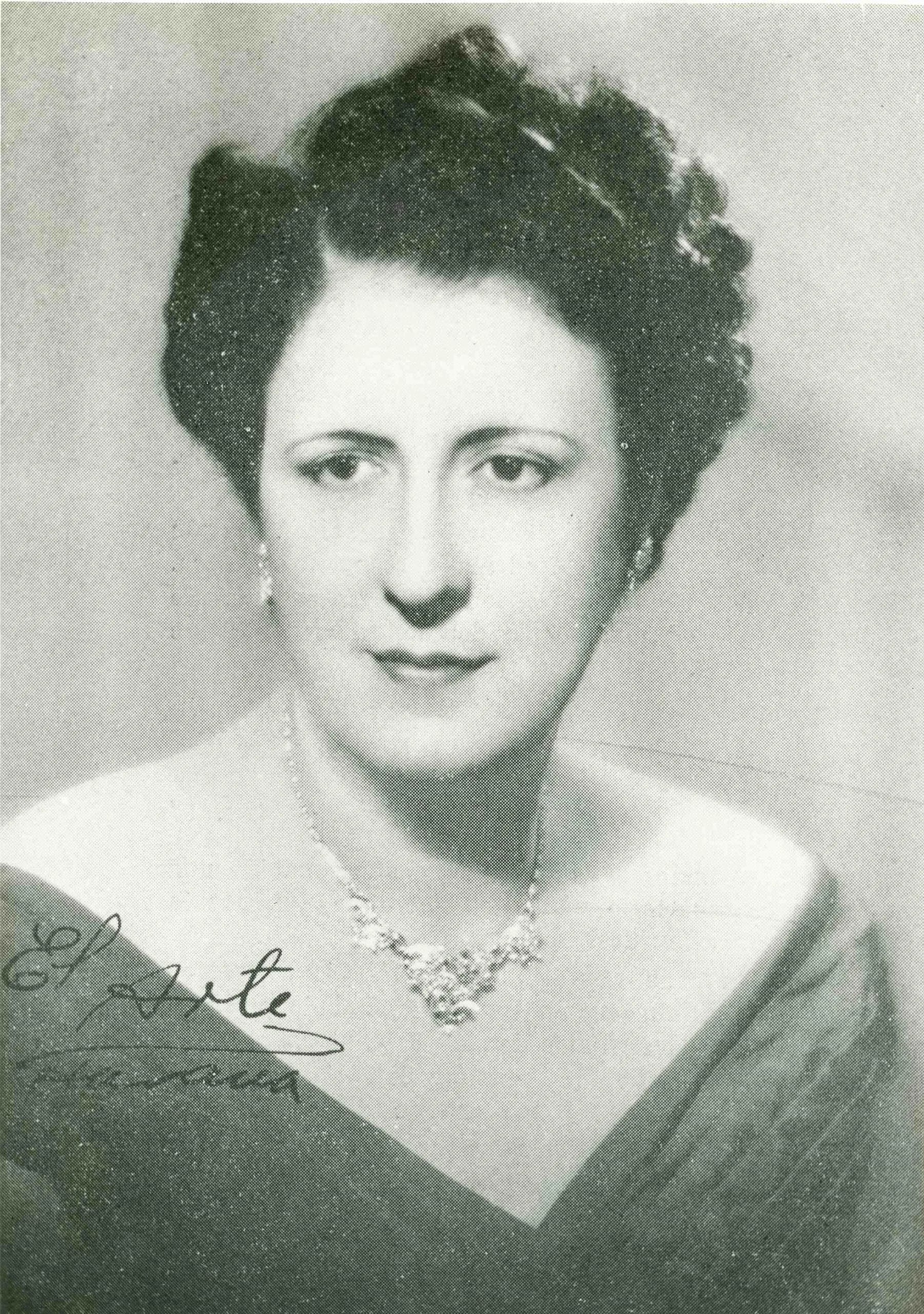 Portrait of Arminda Schutte (1909–1995) – memorial page