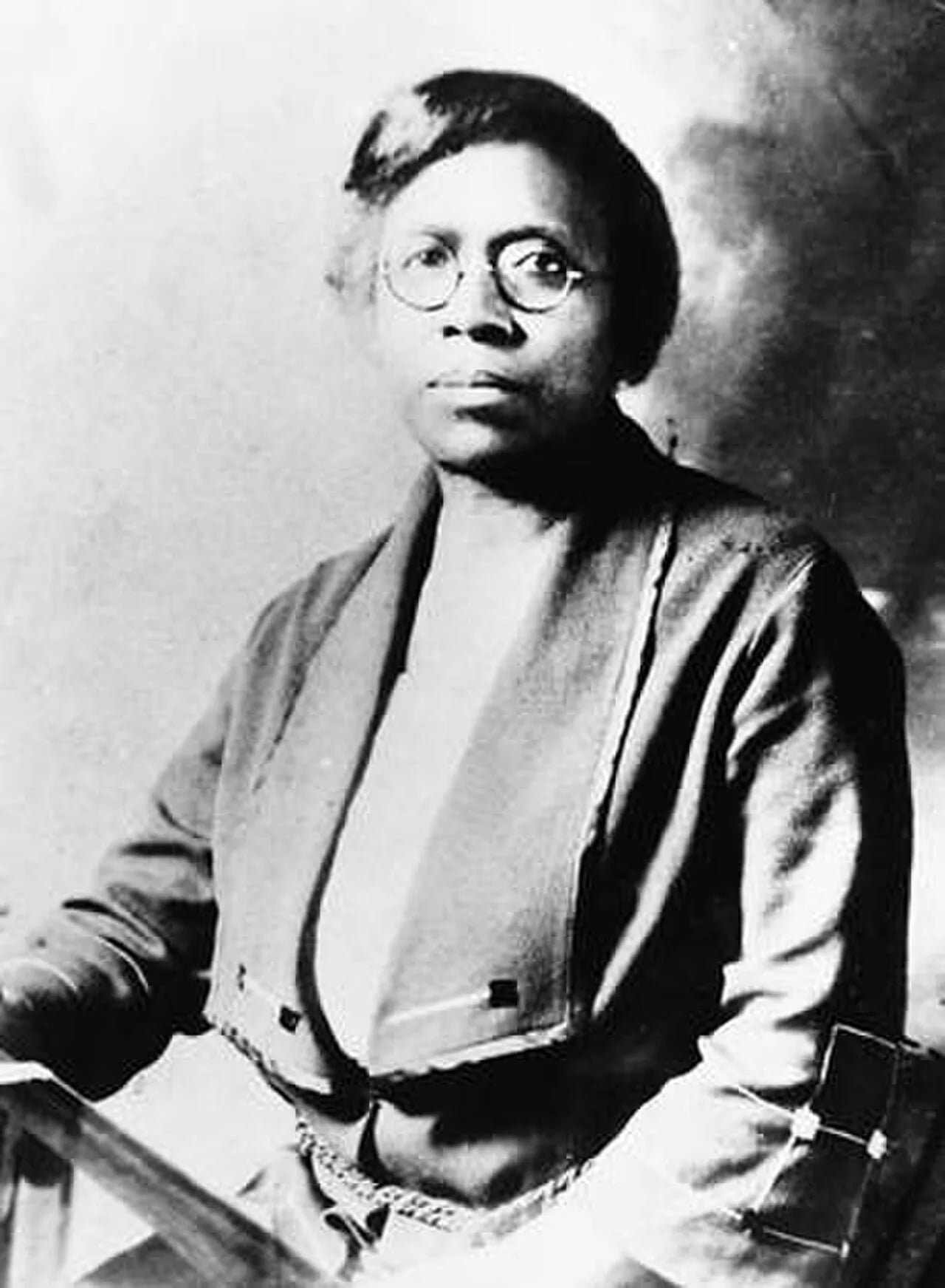 Portrait of Matilda Evans (1872–1935) – memorial page