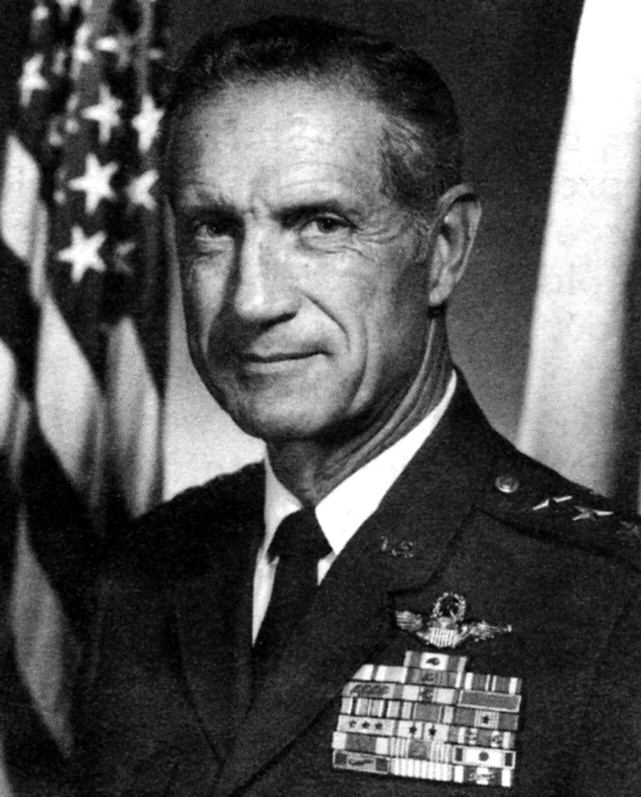 Portrait of Arnold W. Braswell (1925–2022) – memorial page