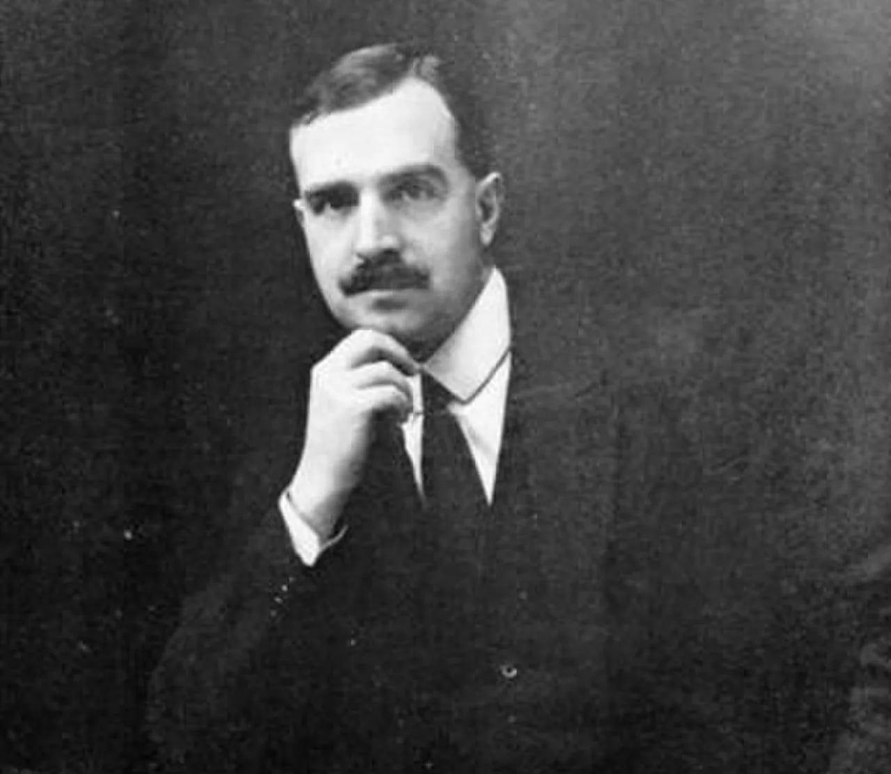 Portrait of Arnold Wilson (1884–1940) – memorial page