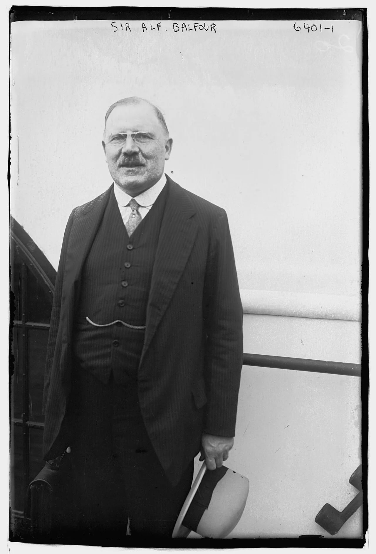 Portrait of Arthur Balfour, 1st Baron Riverdale (1873–1957) – memorial page