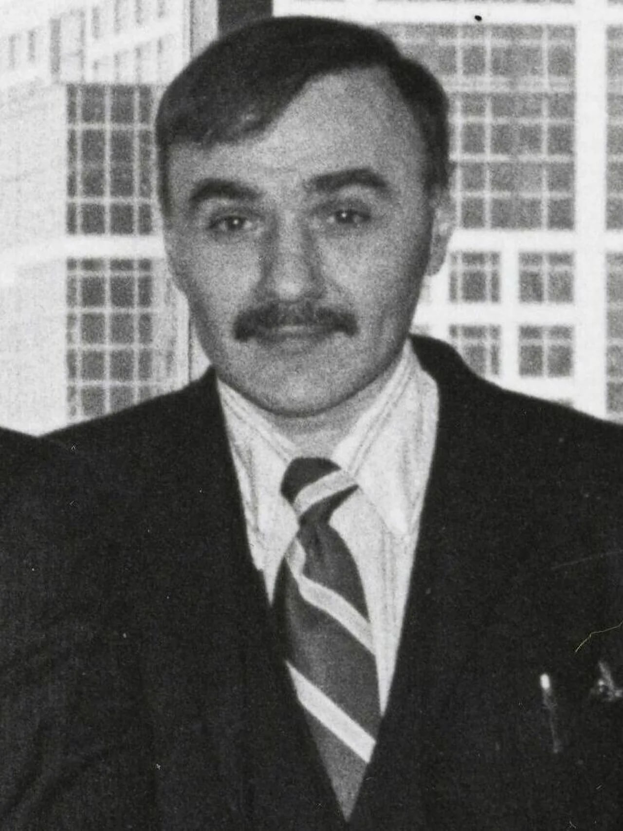 Portrait of Arthur Curley (1938–1998) – memorial page
