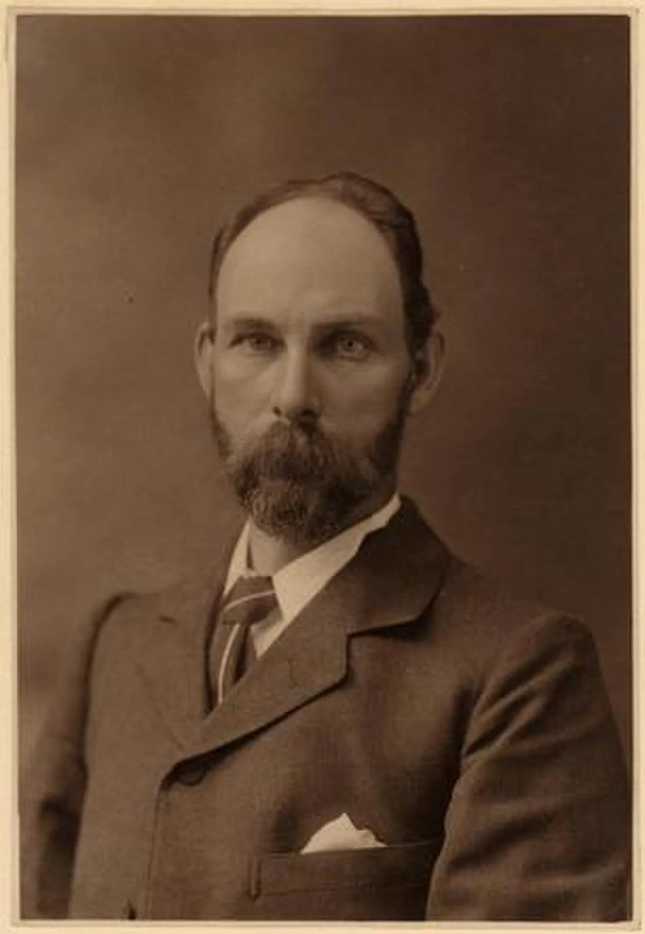 Portrait of Arthur Groom (1852–1922) – memorial page
