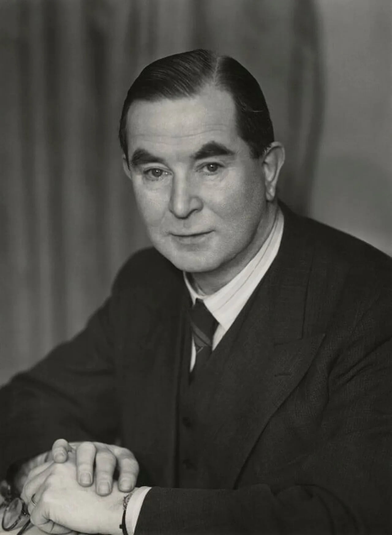 Portrait of Arthur Woodburn (1890–1978) – memorial page