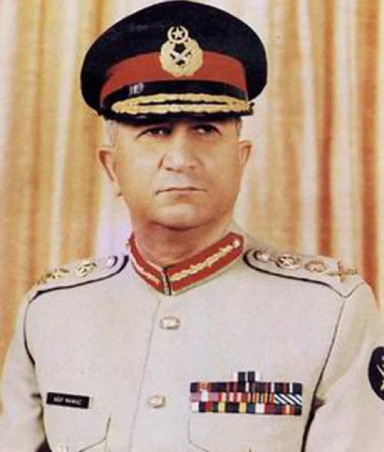 Portrait of Asif Nawaz (1937–1993) – memorial page