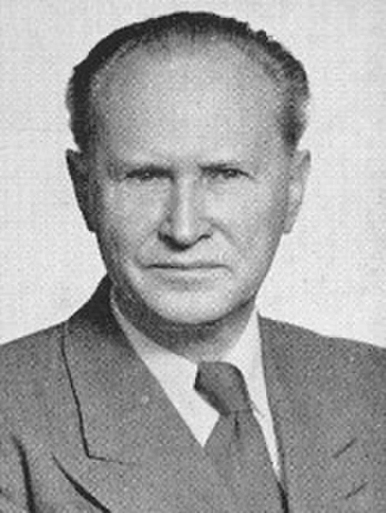 Portrait of Audun Hierman (1892–1975) – memorial page