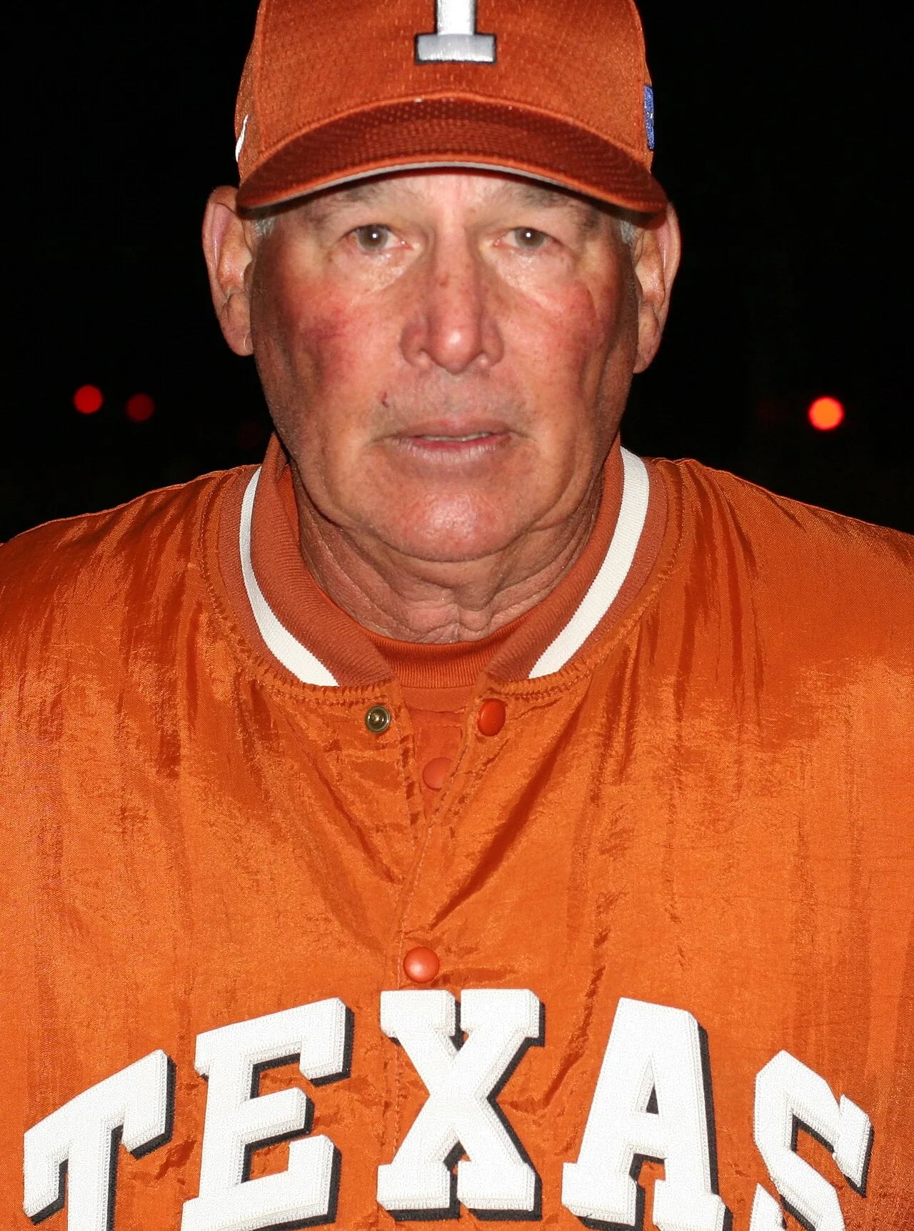 Porträt von Augie Garrido (1939–2018) – Gedenkseite