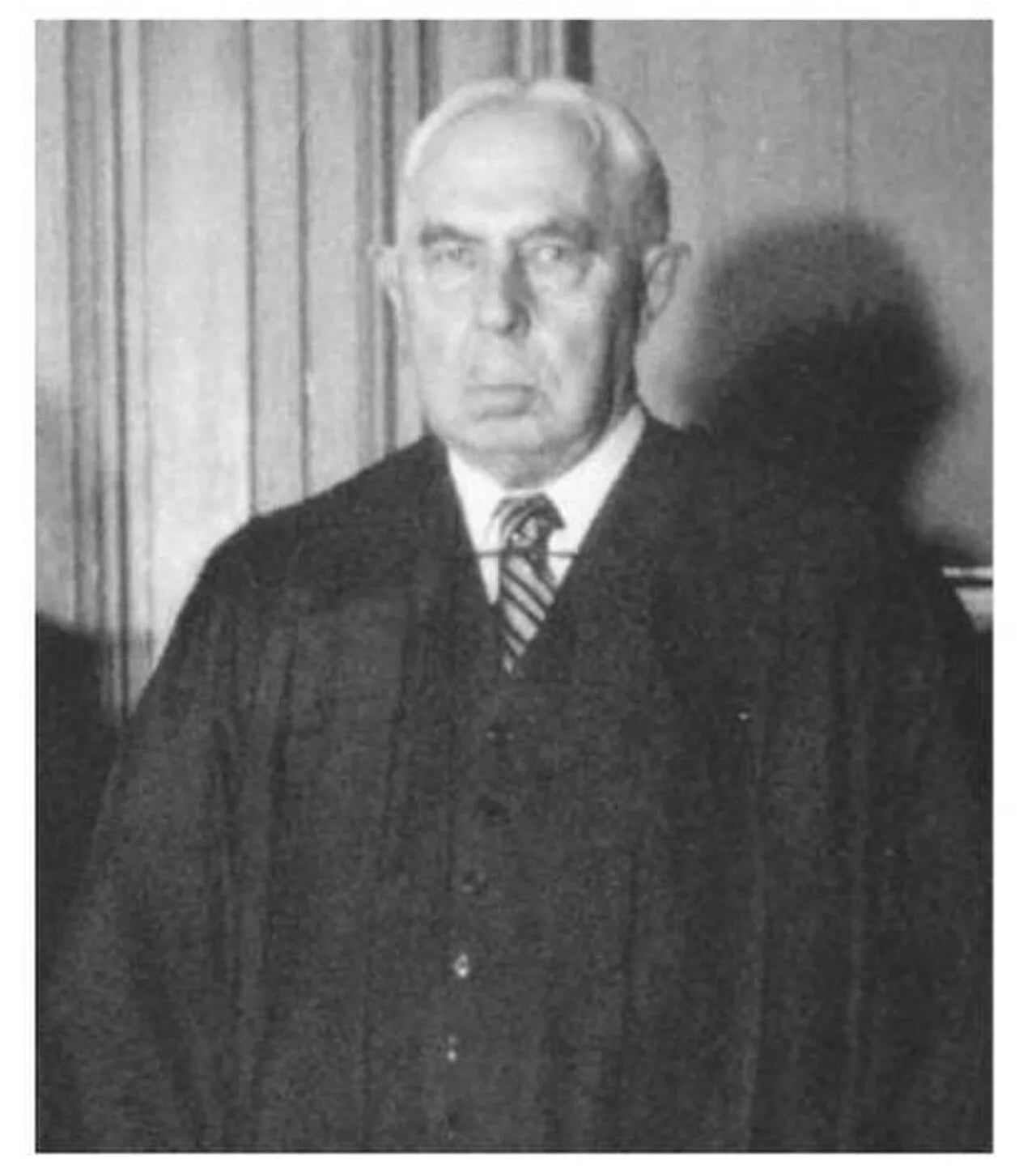 Portrait of Augustus Noble Hand (1869–1954) – memorial page