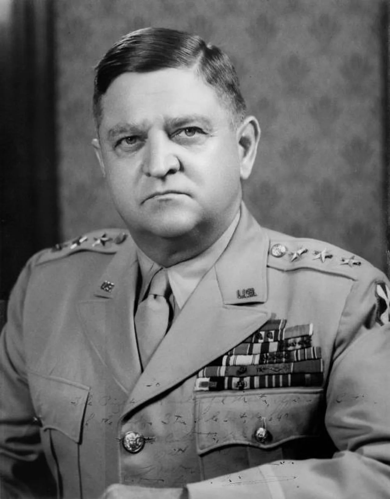 Porträt von Walton H. Walker (1889–1950) – Gedenkseite