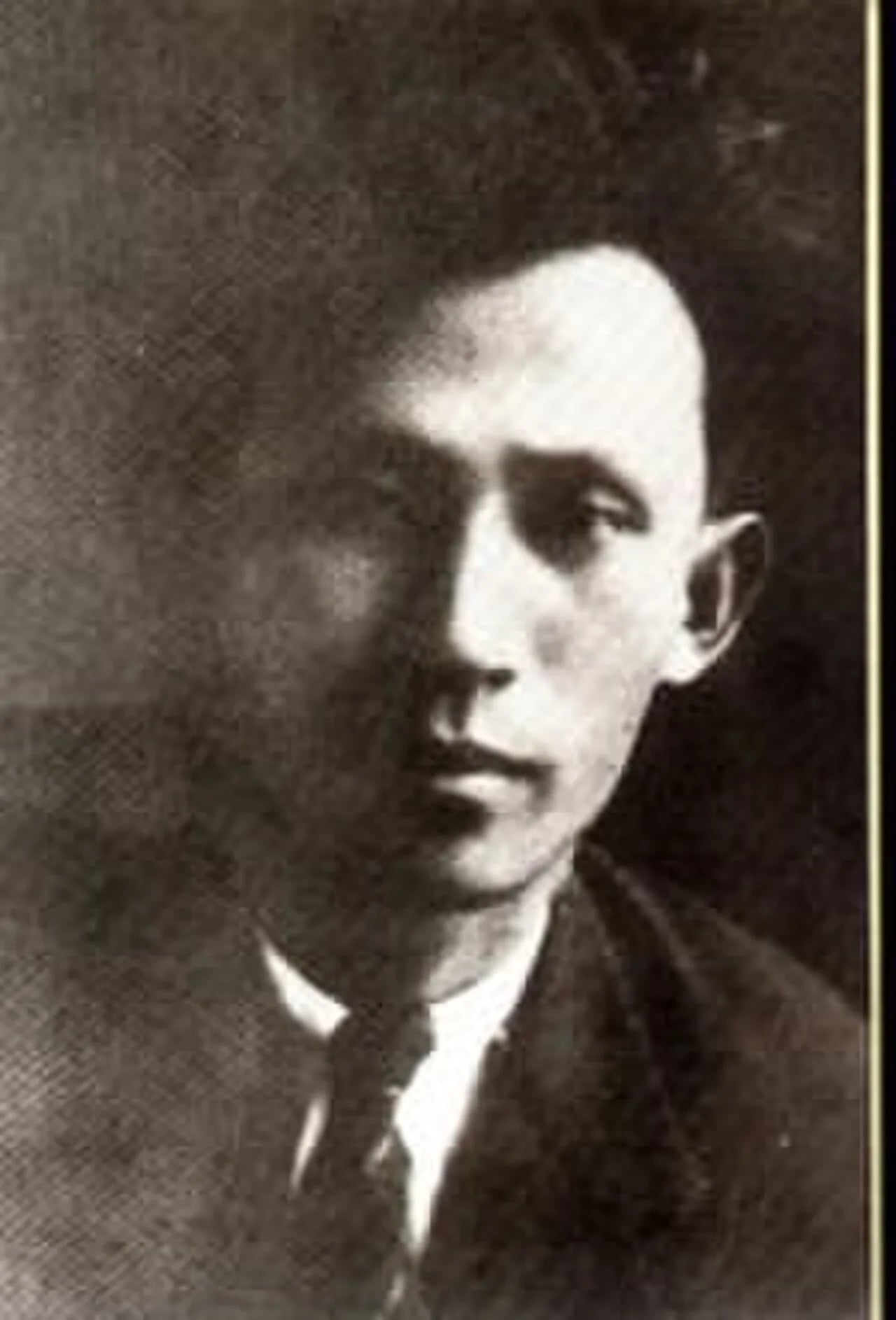 Portrait of Yi Sang (1910–1937) – memorial page