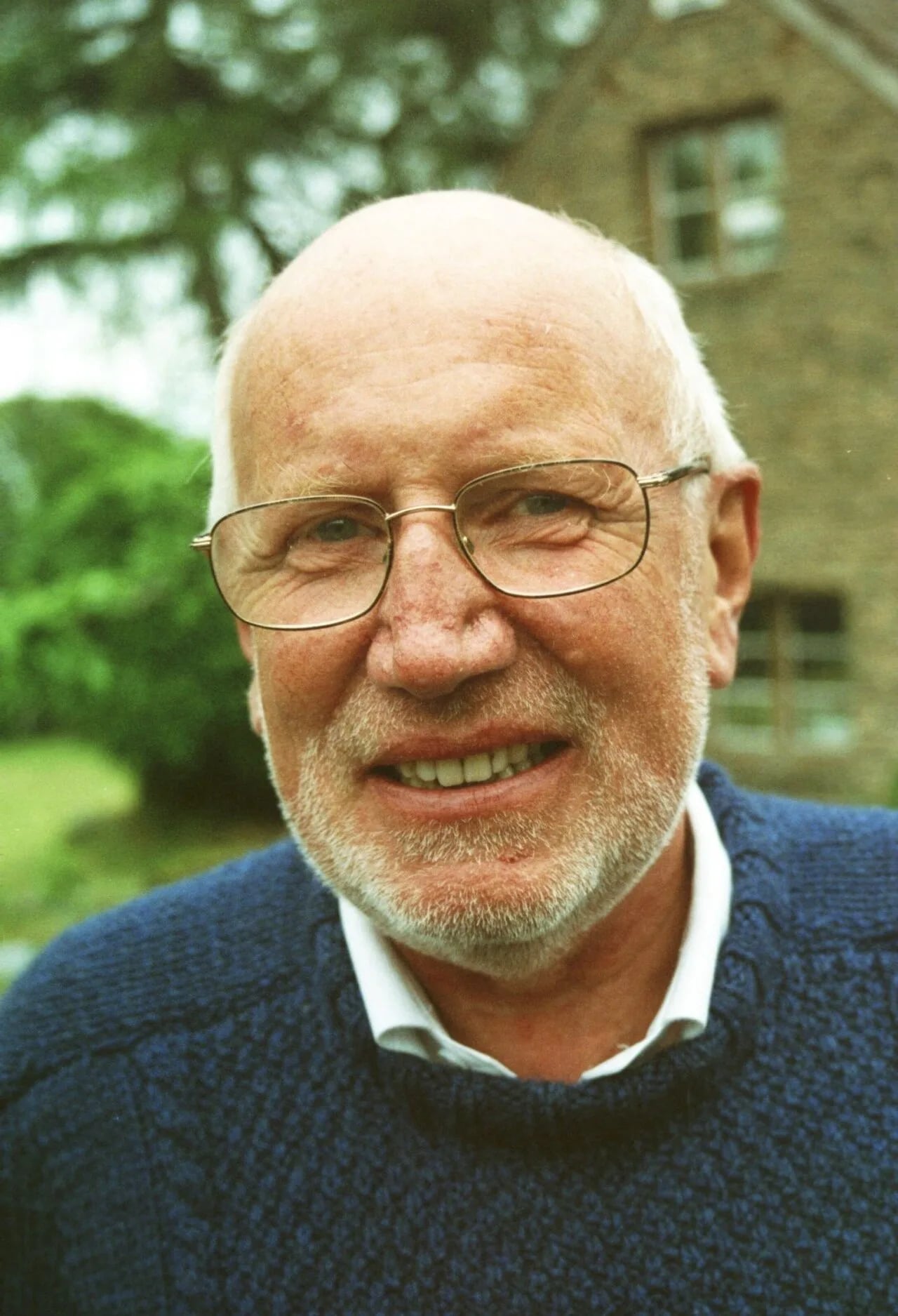 Portrait of Barrie Gavin (1935–2024) – memorial page