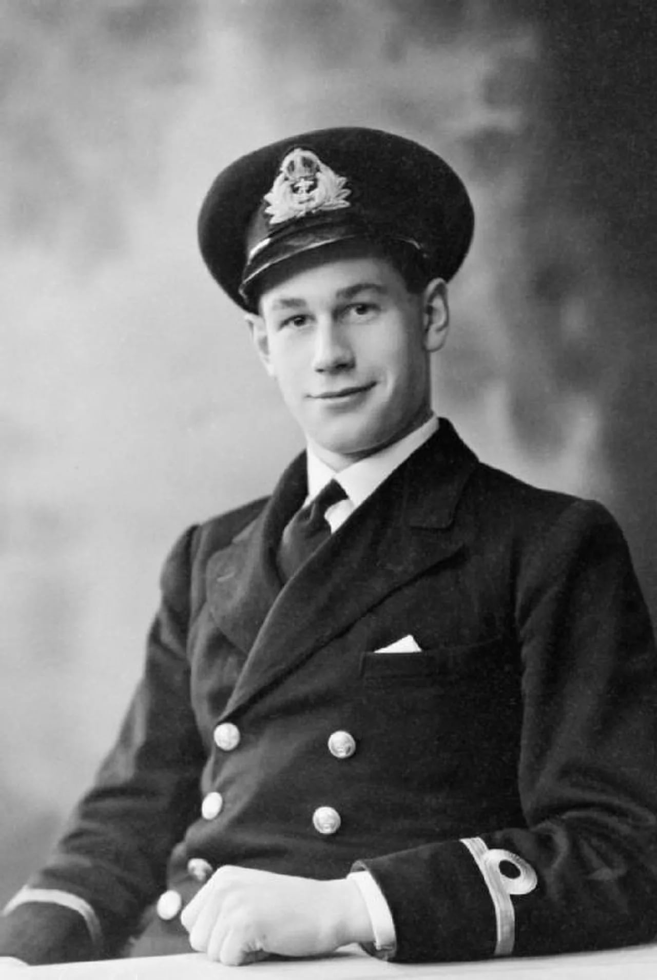 Portrait of Basil Charles Godfrey Place (1921–1994) – memorial page
