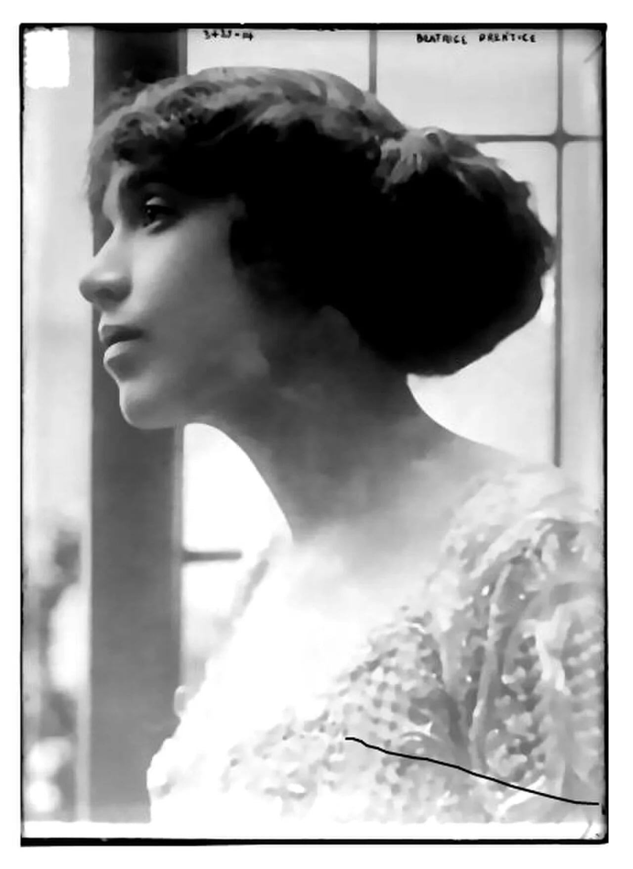 Portrait of Beatrice Prentice (1884–1977) – memorial page