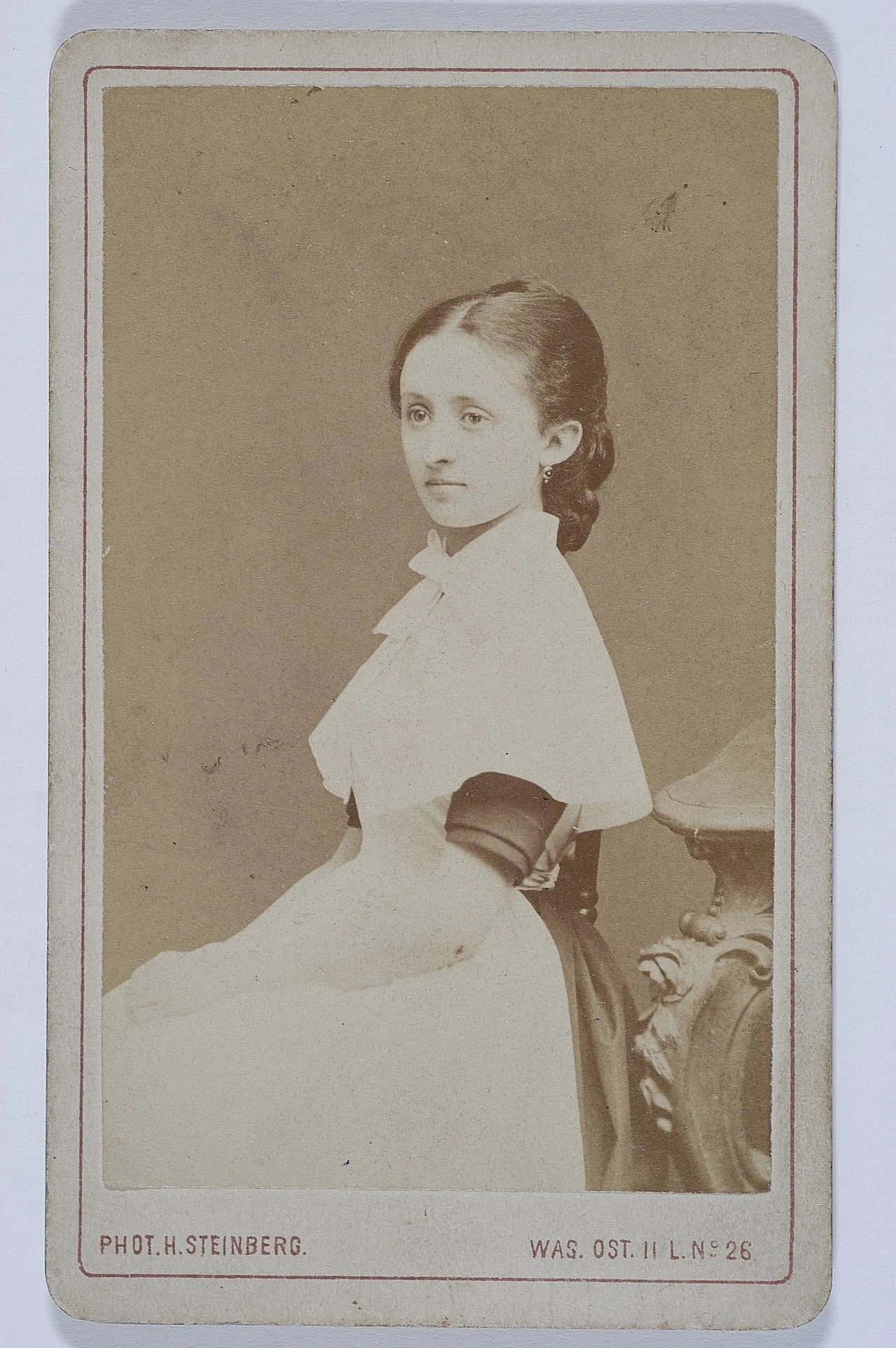 Porträt von Aleksandra Aspis (1857–1933) – Gedenkseite