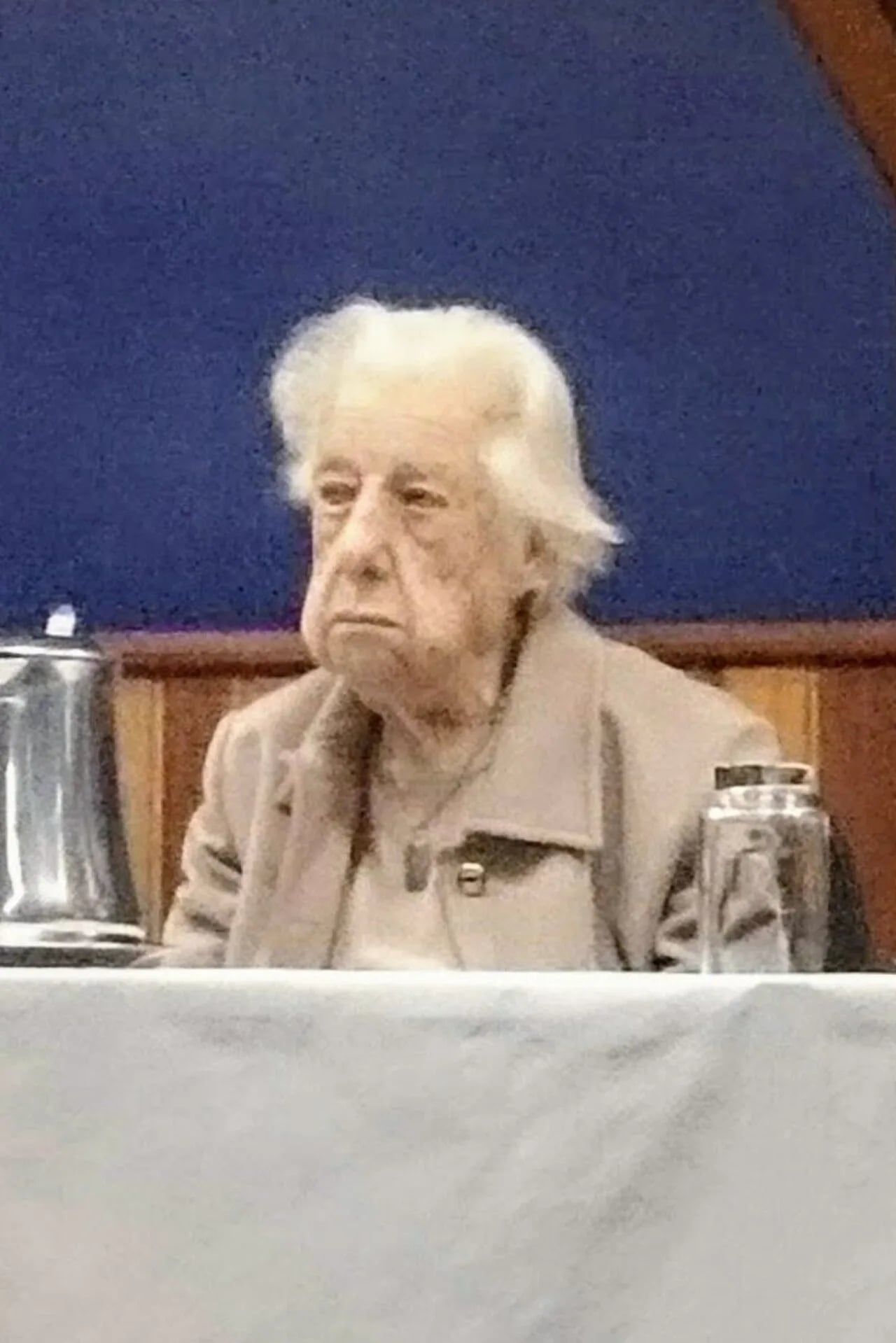 Porträt von Dora de Amarante Romariz (1922–2017) – Gedenkseite