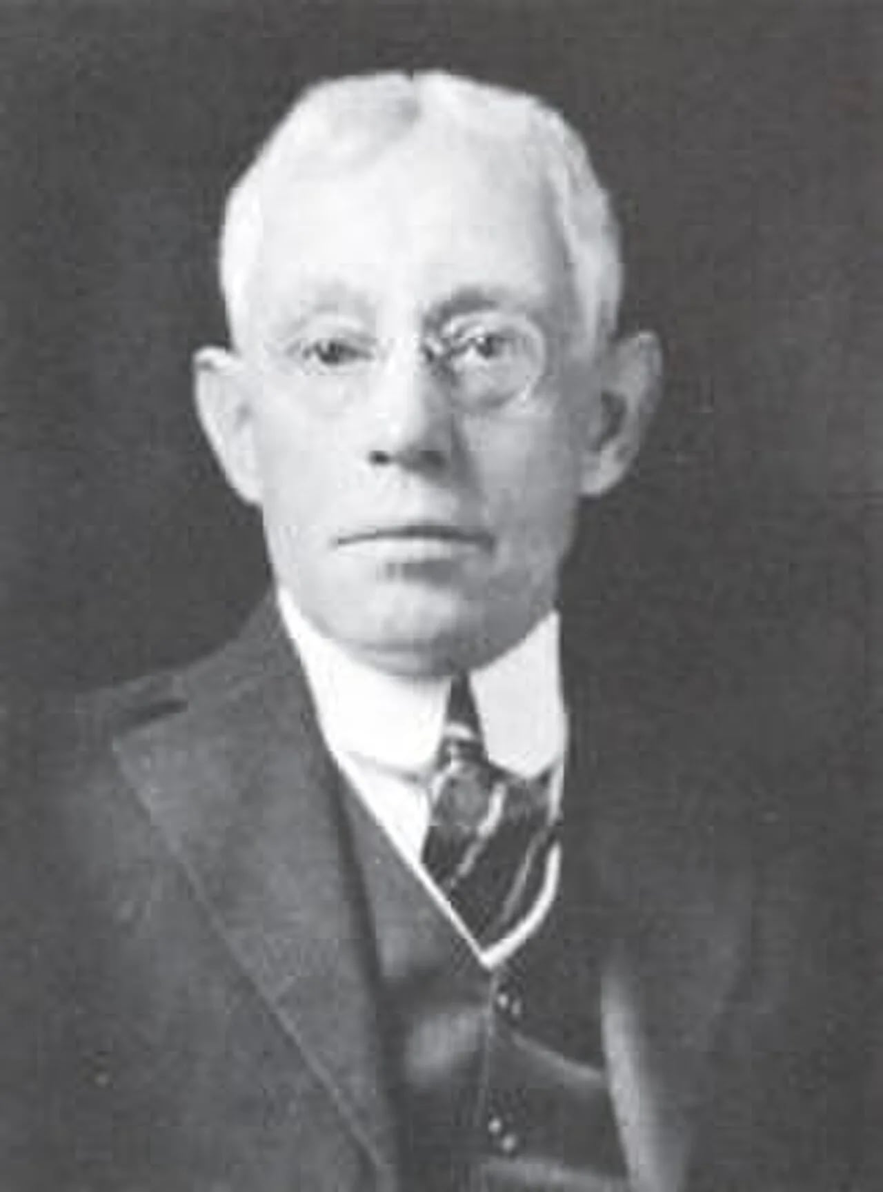Portrait of Bernard Kroger (1860–1938) – memorial page