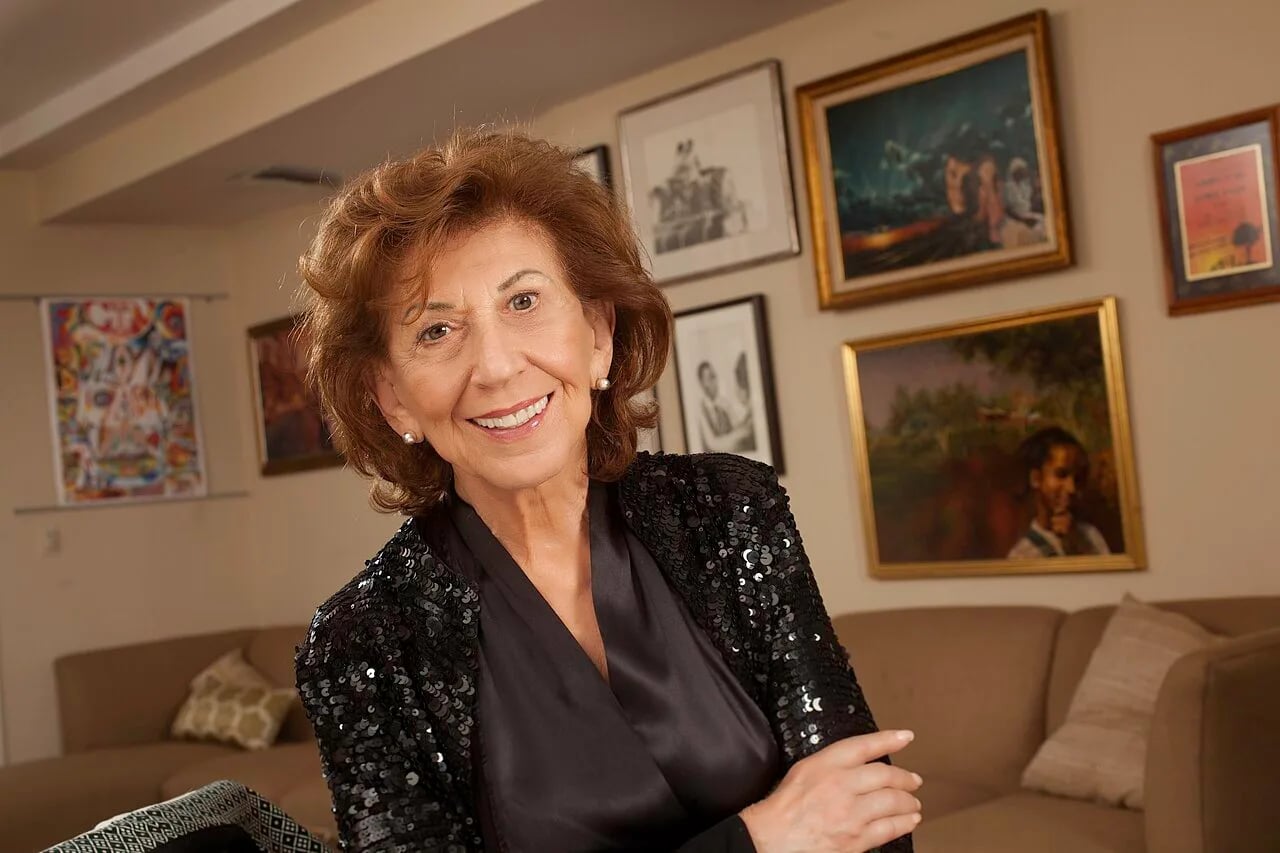 Portrait of Bette Greene (1934–2020) – memorial page