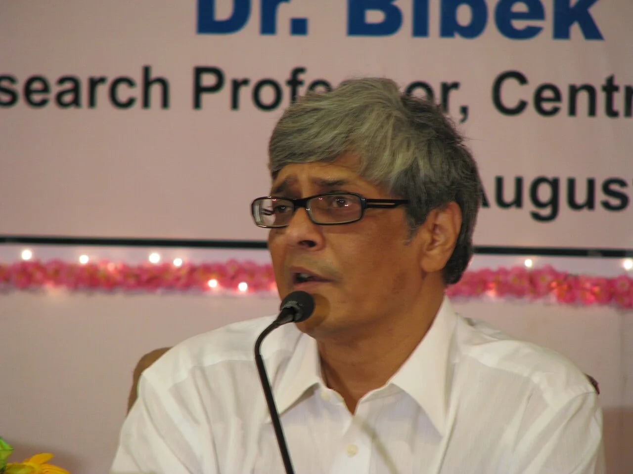 Portrait of Bibek Debroy (1955–2024) – memorial page