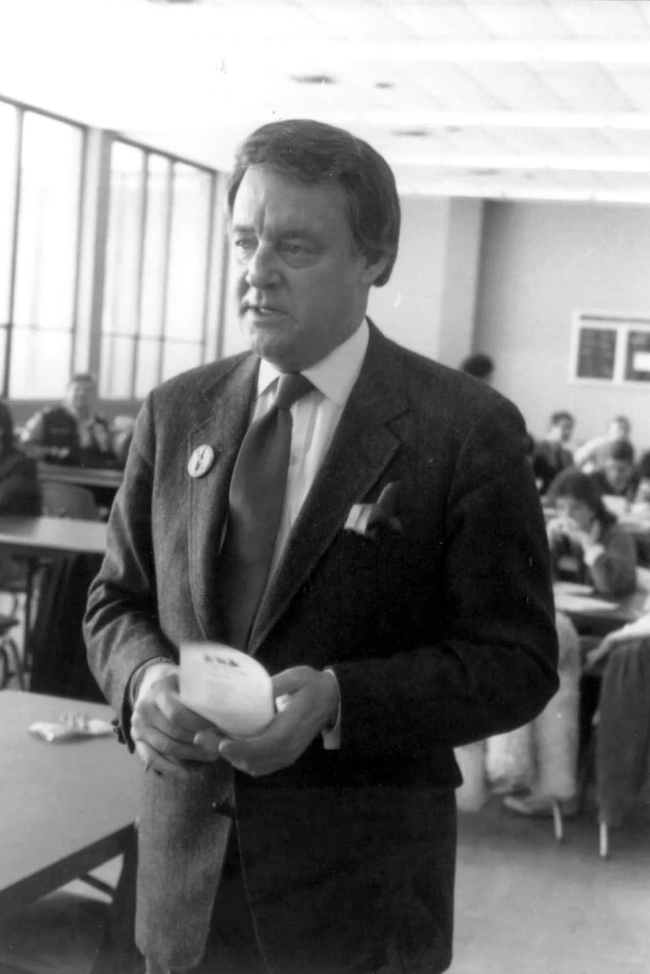Portrait of Bill Bonds (1933–2014) – memorial page